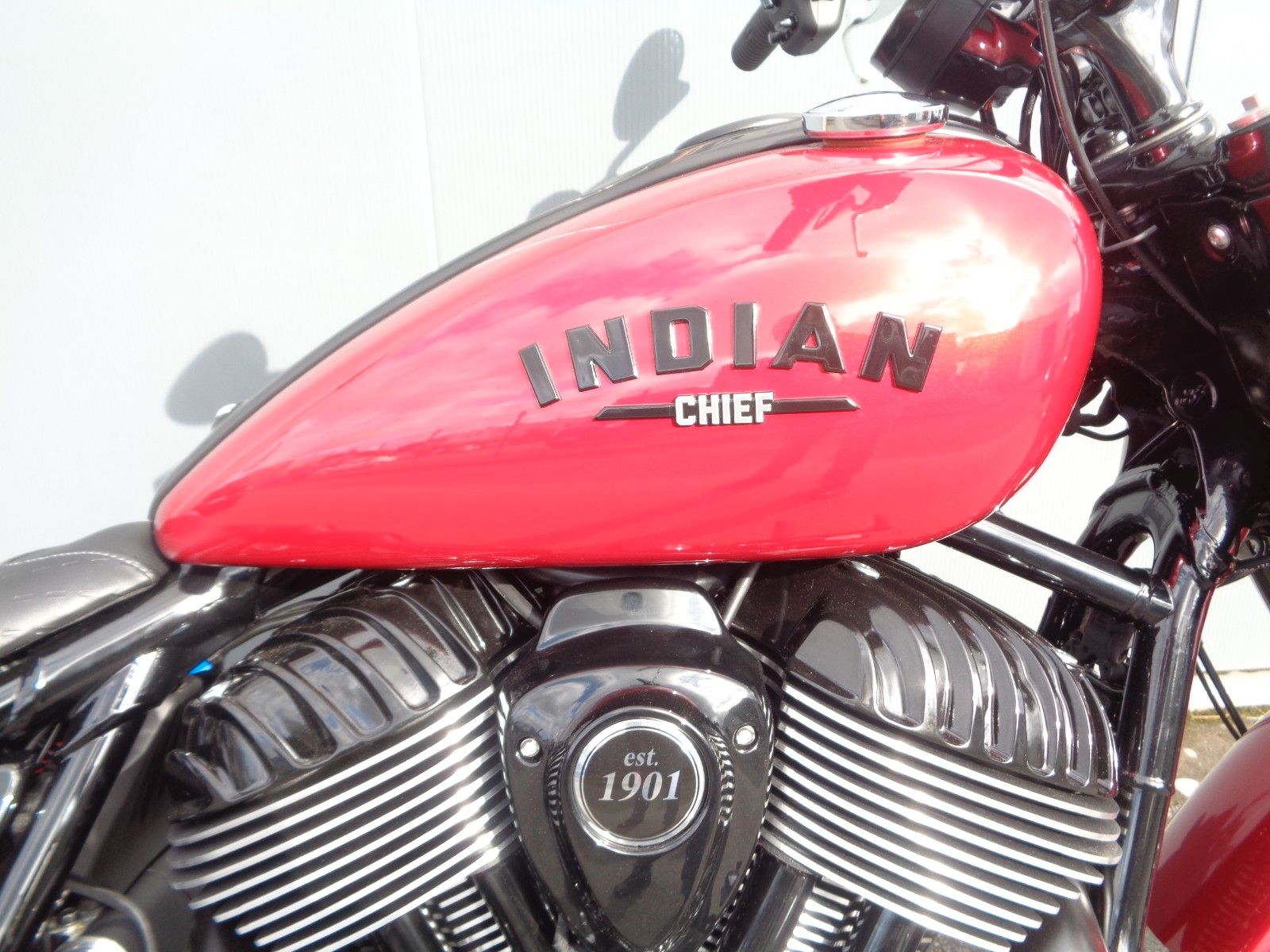 Fahrzeugabbildung Indian CHIEF BOBBER DARKHORSE * TAGESZULASSUNG EURO5