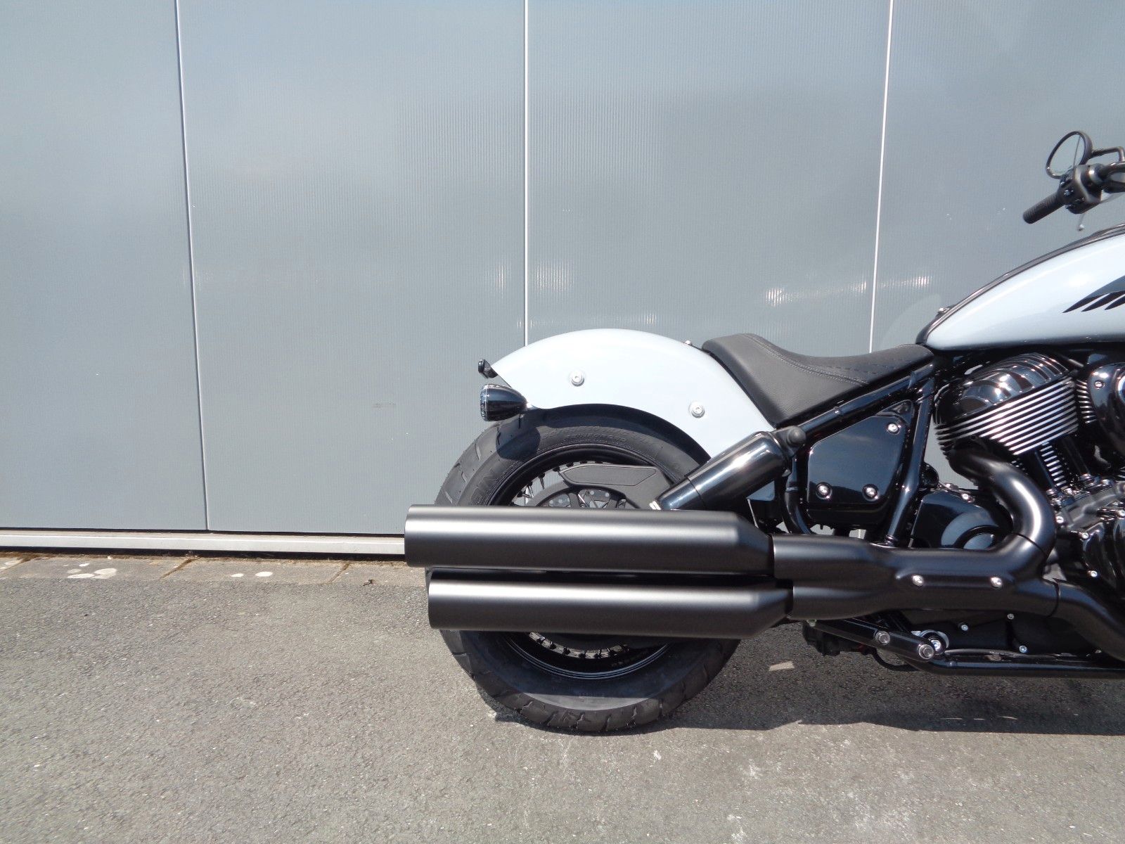 Fahrzeugabbildung Indian CHIEF BOBBER DARKHORSE * TAGESZULASSUNG EURO5