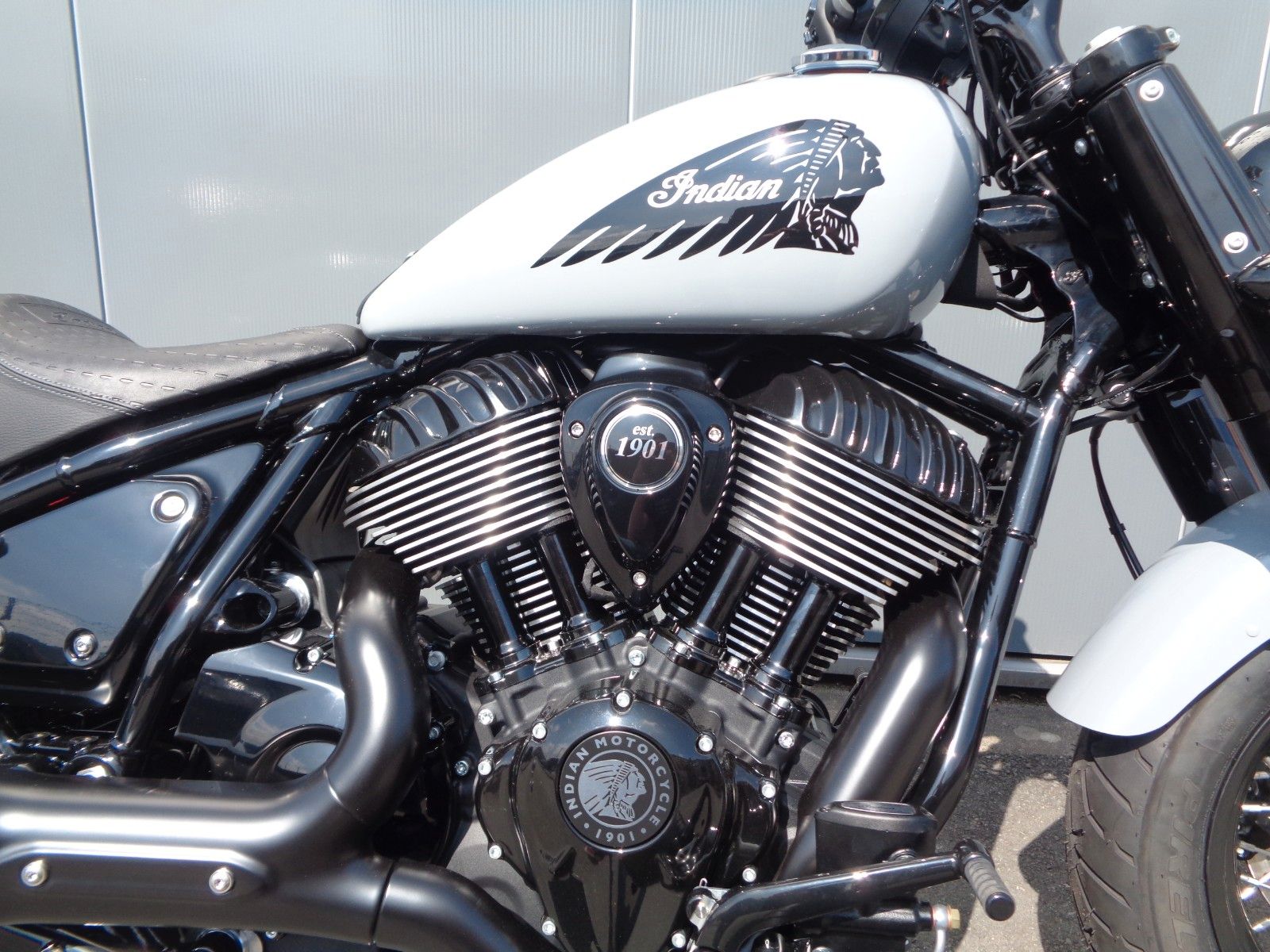 Fahrzeugabbildung Indian CHIEF BOBBER DARKHORSE * TAGESZULASSUNG EURO5