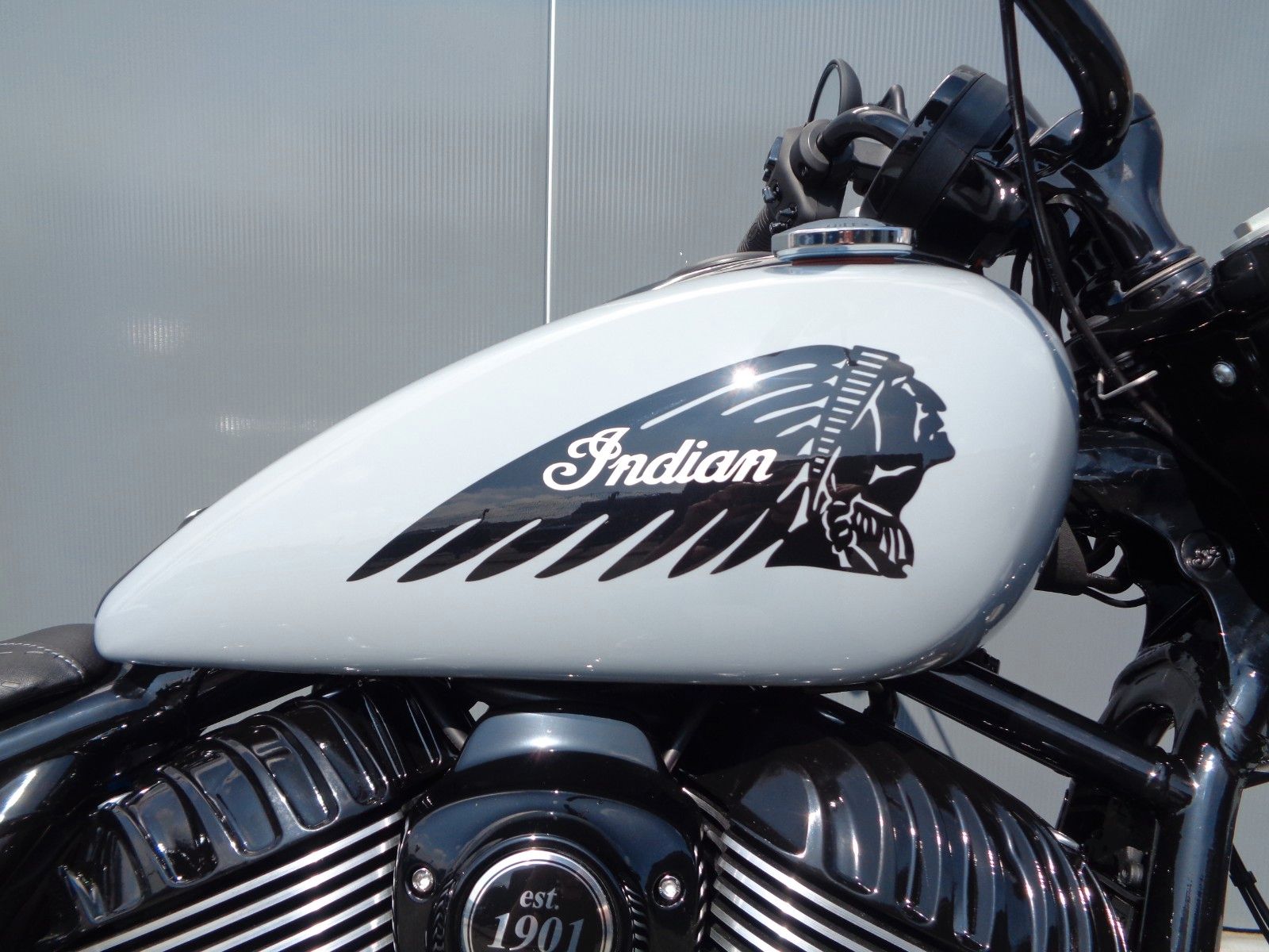 Fahrzeugabbildung Indian CHIEF BOBBER DARKHORSE * TAGESZULASSUNG EURO5