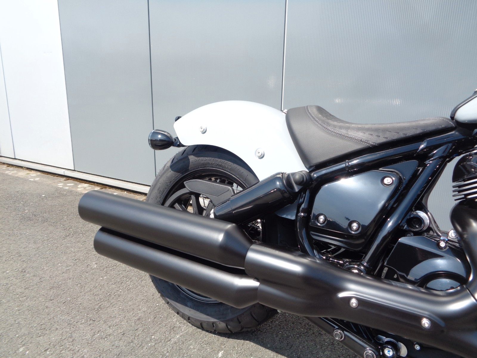 Fahrzeugabbildung Indian CHIEF BOBBER DARKHORSE * TAGESZULASSUNG EURO5