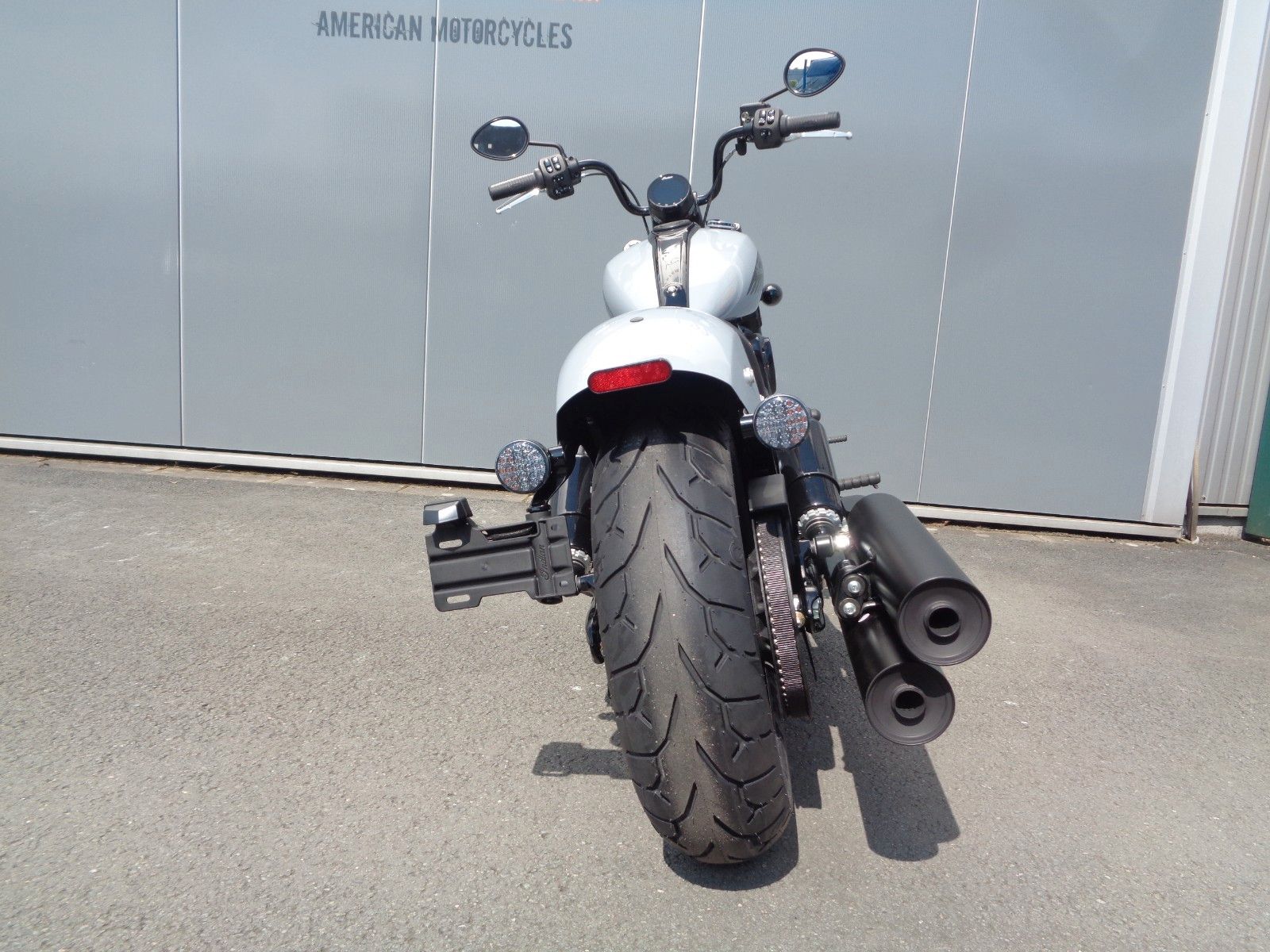 Fahrzeugabbildung Indian CHIEF BOBBER DARKHORSE * TAGESZULASSUNG EURO5