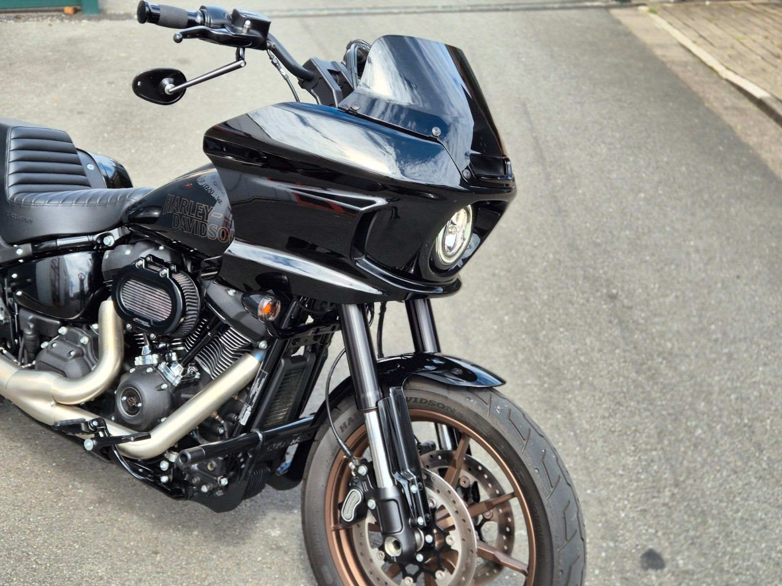 Fahrzeugabbildung Harley-Davidson FXLRST°°LOW RIDER ST°° *CLUB STYLE POWER* 143PS