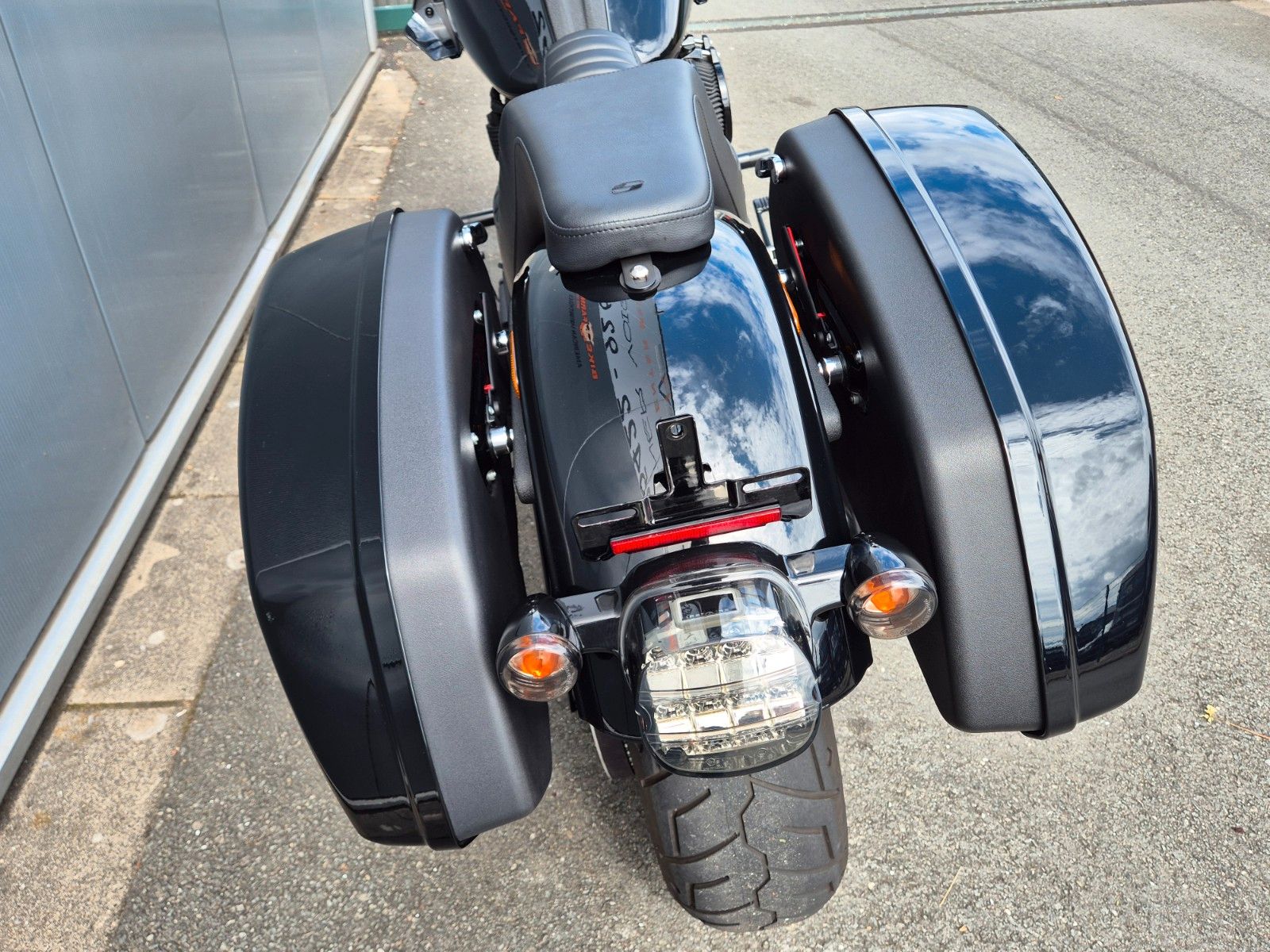 Fahrzeugabbildung Harley-Davidson FXLRST°°LOW RIDER ST°° *CLUB STYLE POWER* 143PS