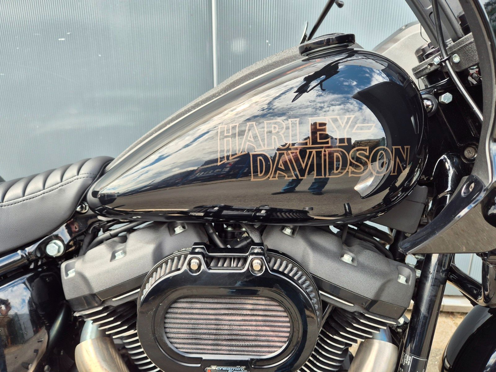Fahrzeugabbildung Harley-Davidson FXLRST°°LOW RIDER ST°° *CLUB STYLE POWER* 143PS