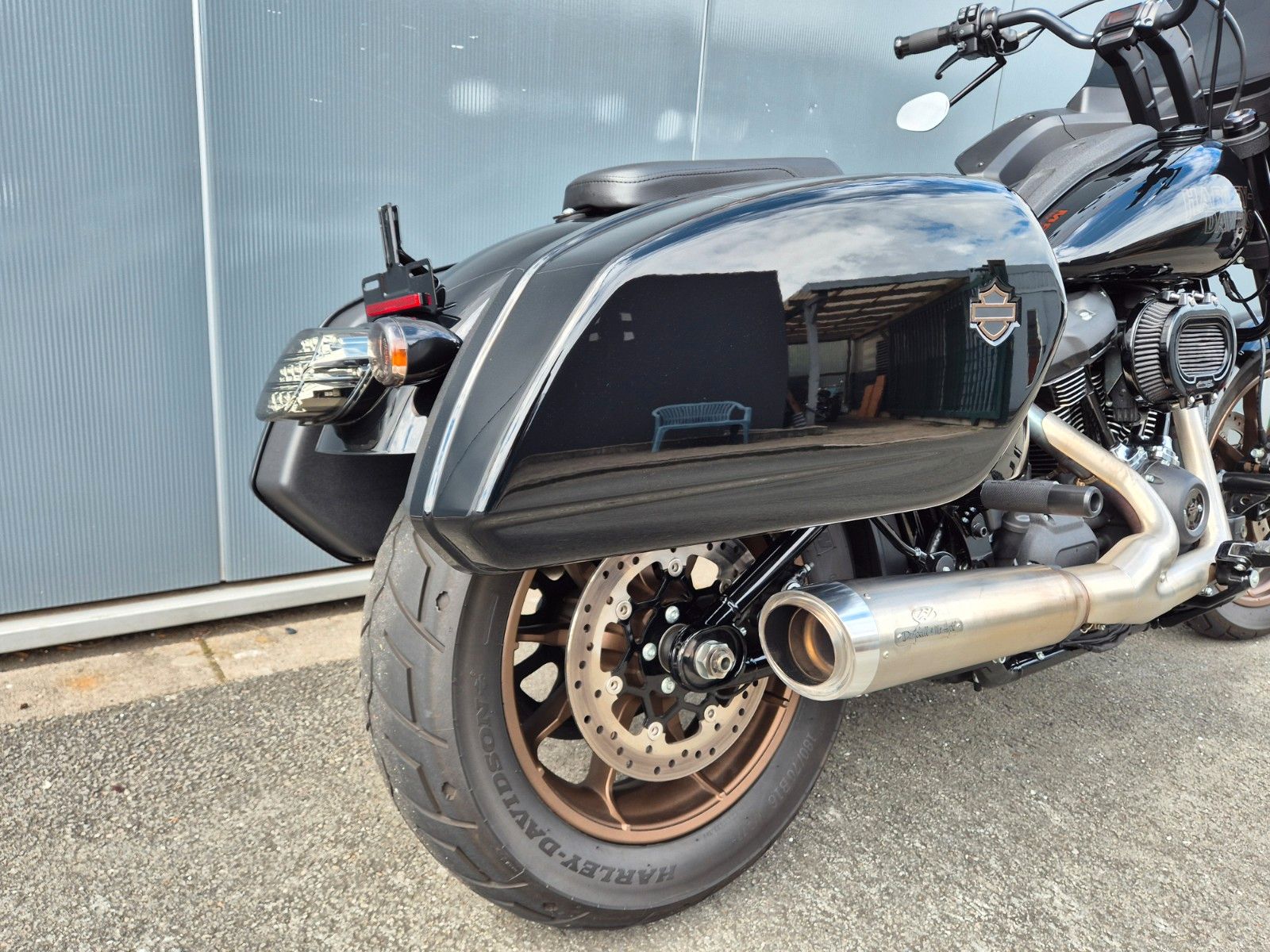 Fahrzeugabbildung Harley-Davidson FXLRST°°LOW RIDER ST°° *CLUB STYLE POWER* 143PS