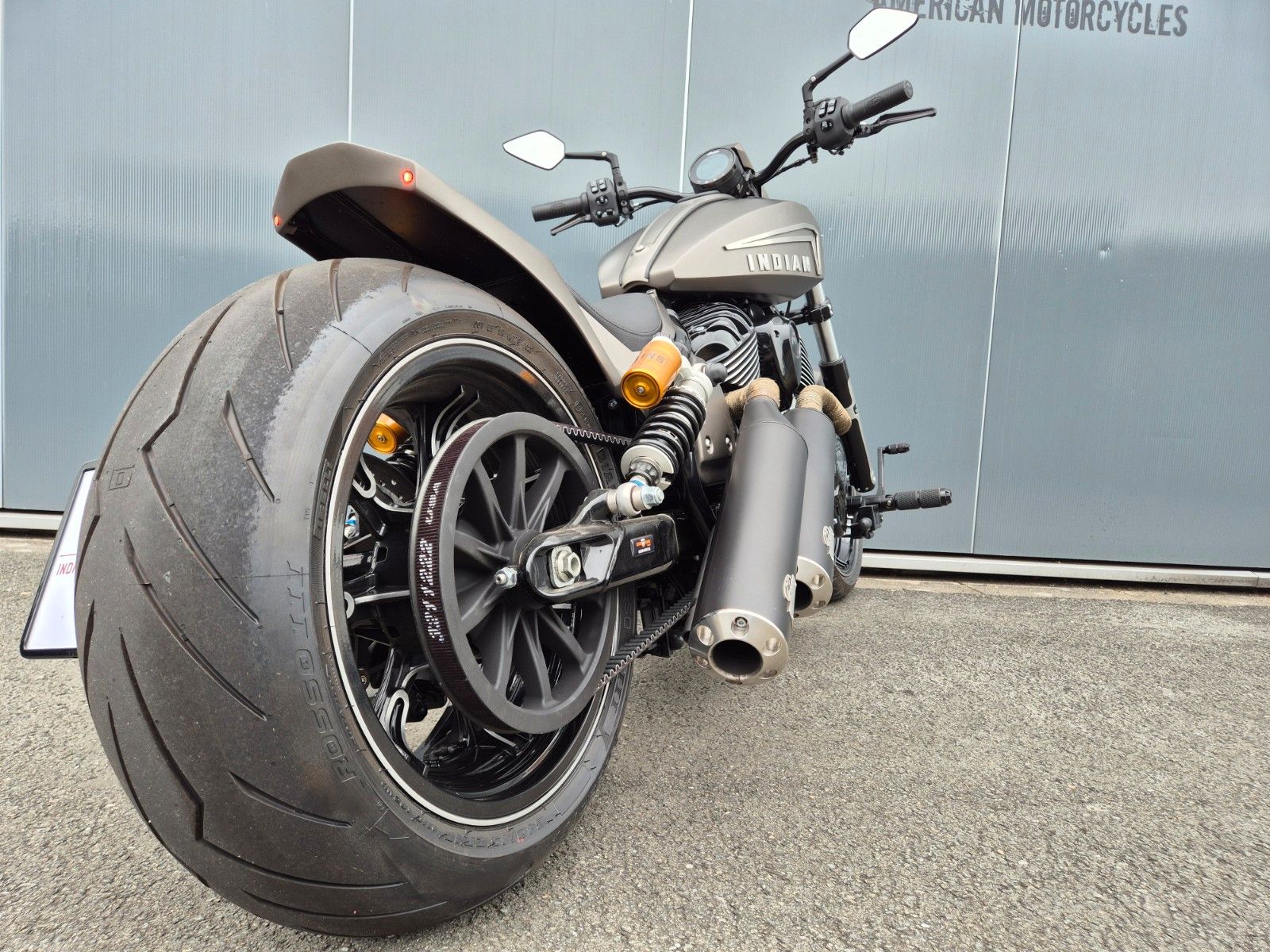 Fahrzeugabbildung Indian CHIEF DARK HORSE °°BIKE FARM CUSTOM°°