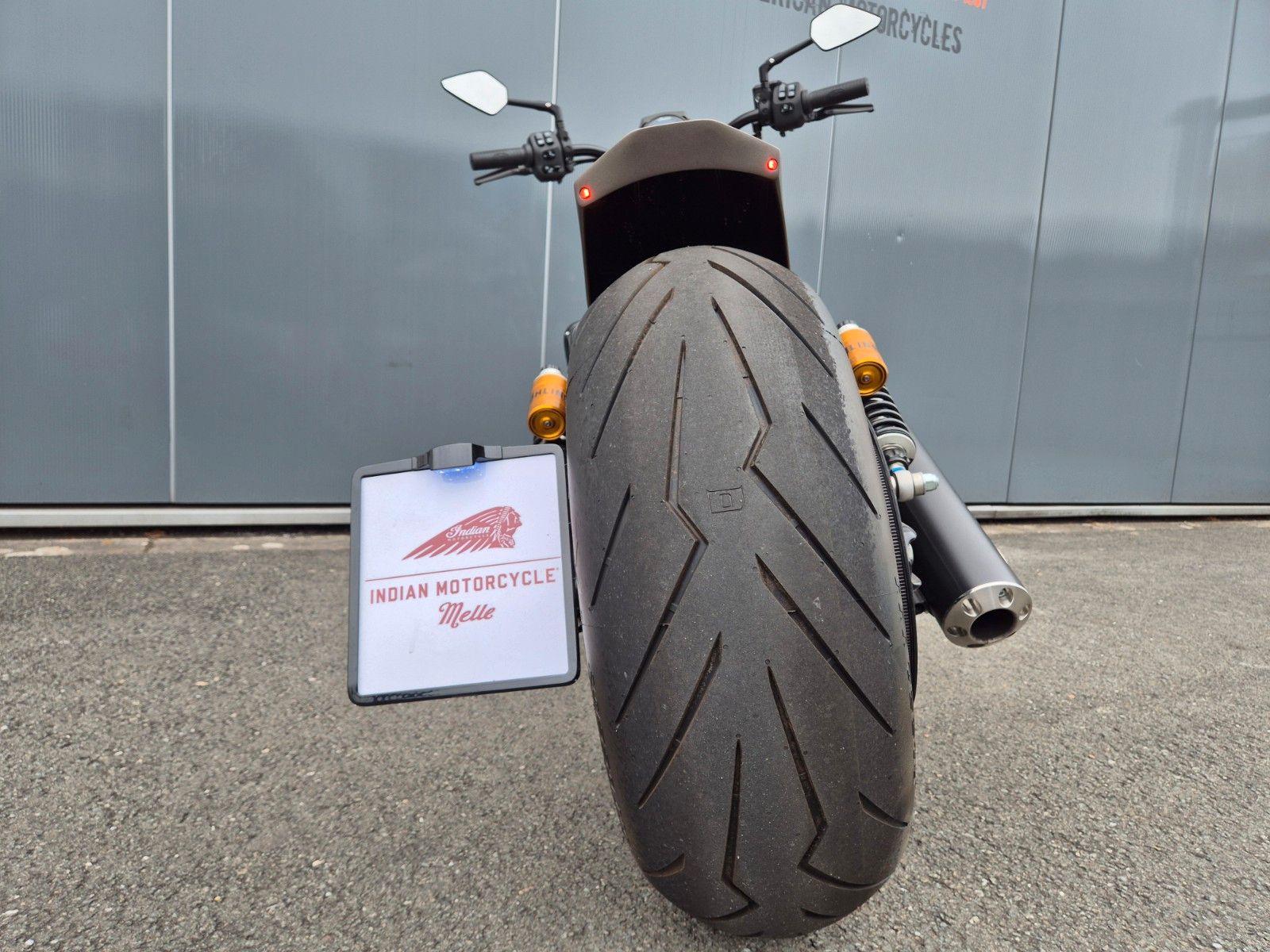 Fahrzeugabbildung Indian CHIEF DARK HORSE °°BIKE FARM CUSTOM°°