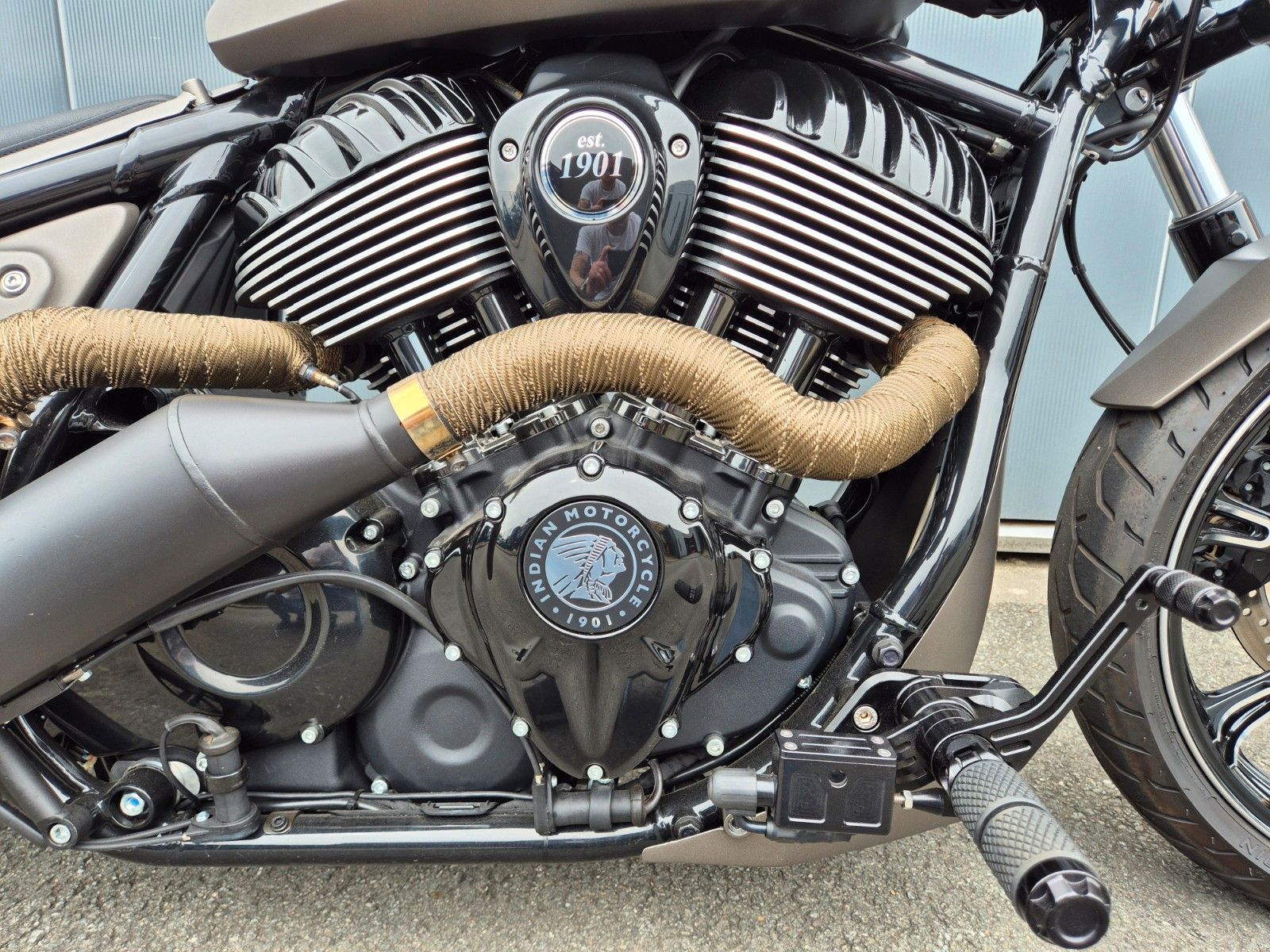 Fahrzeugabbildung Indian CHIEF DARK HORSE °°BIKE FARM CUSTOM°°