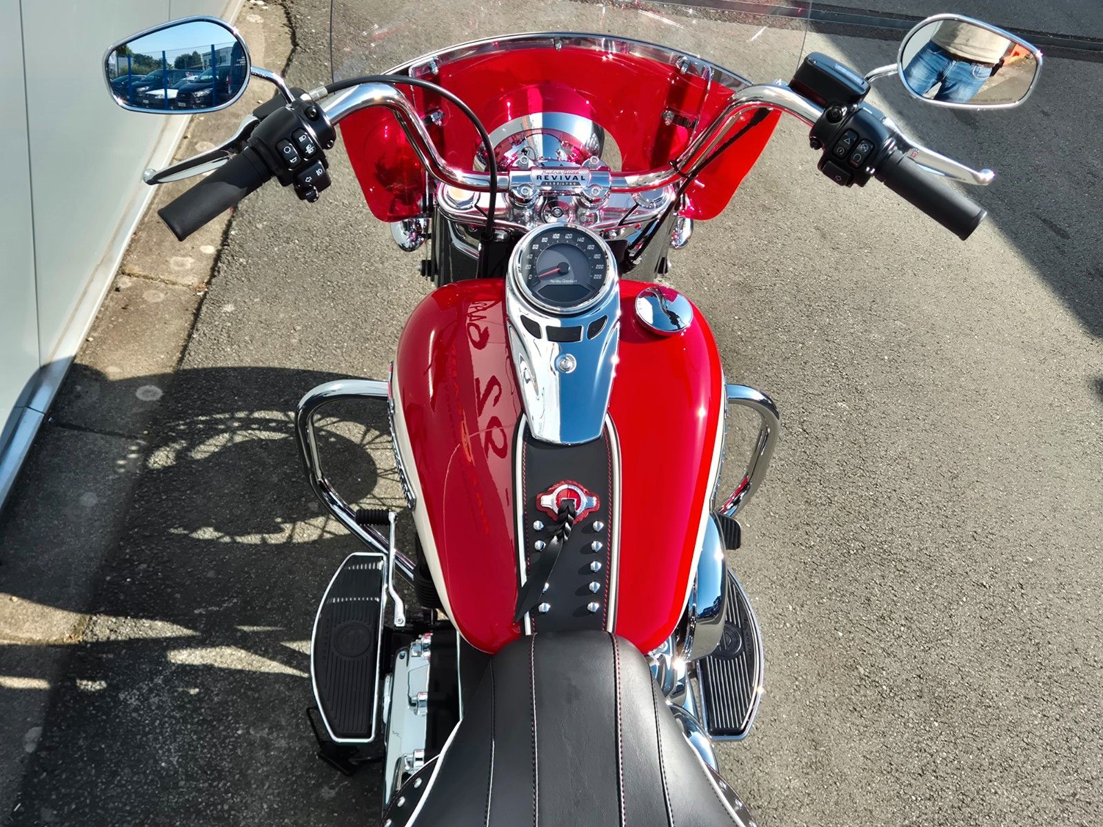 Fahrzeugabbildung Harley-Davidson FLH / I °°HYDRA GLIDE REVIVAL°° *M8 PAN*