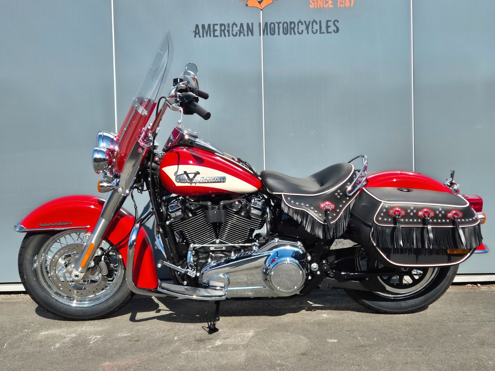 Fahrzeugabbildung Harley-Davidson FLH / I °°HYDRA GLIDE REVIVAL°° *M8 PAN*