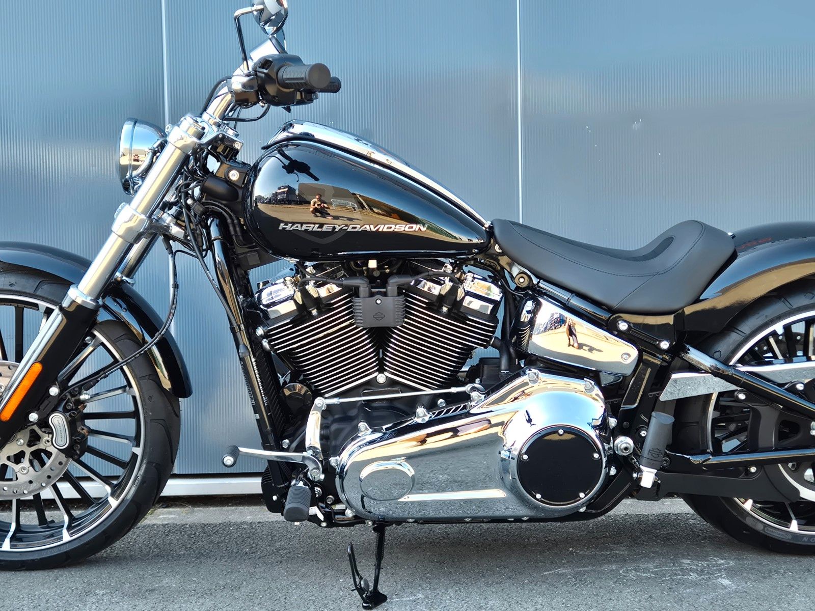 Fahrzeugabbildung Harley-Davidson FXBR °° BREAKOUT 2025 CUSTOM °°