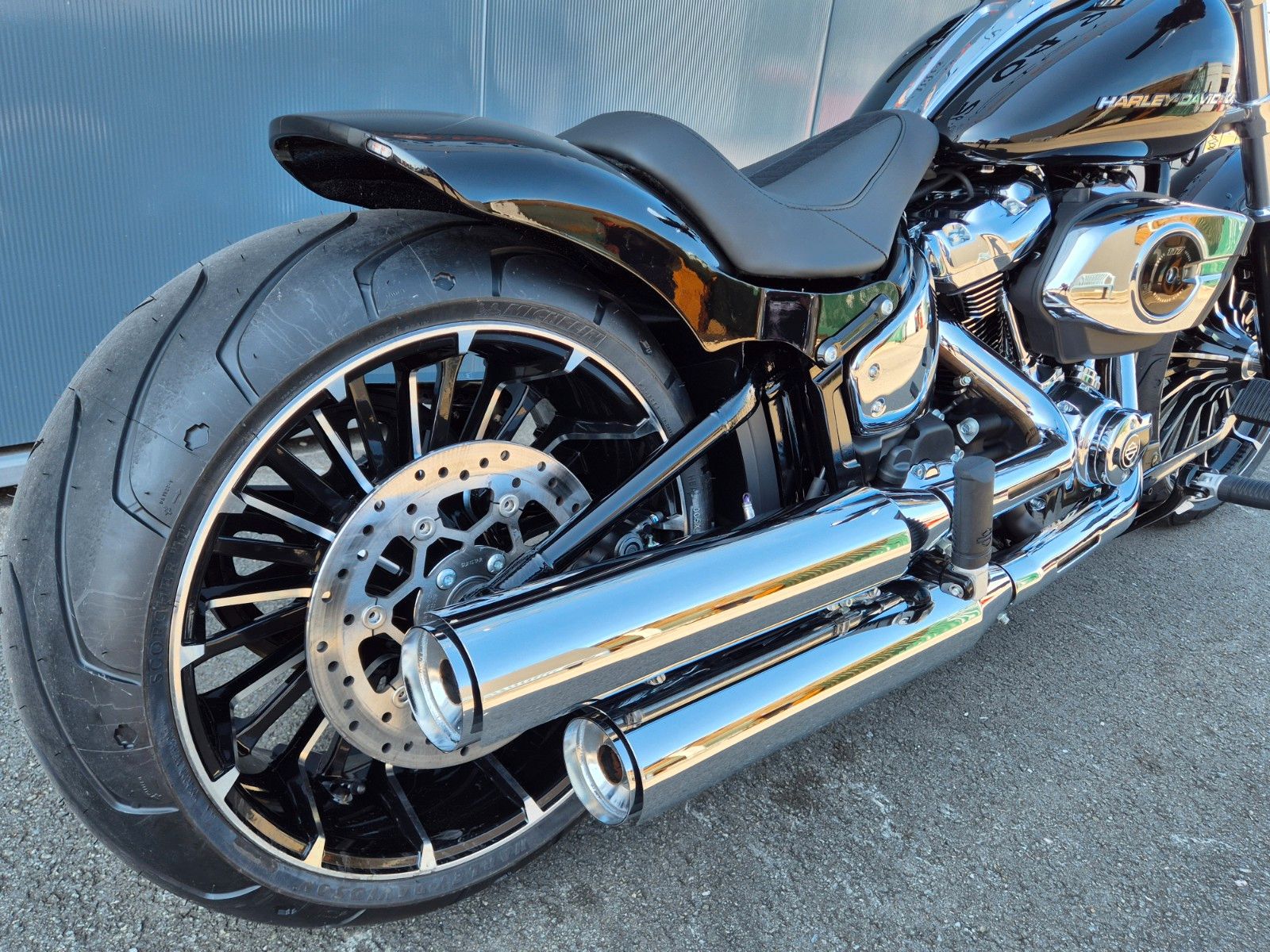 Fahrzeugabbildung Harley-Davidson FXBR °° BREAKOUT 2025 CUSTOM °°