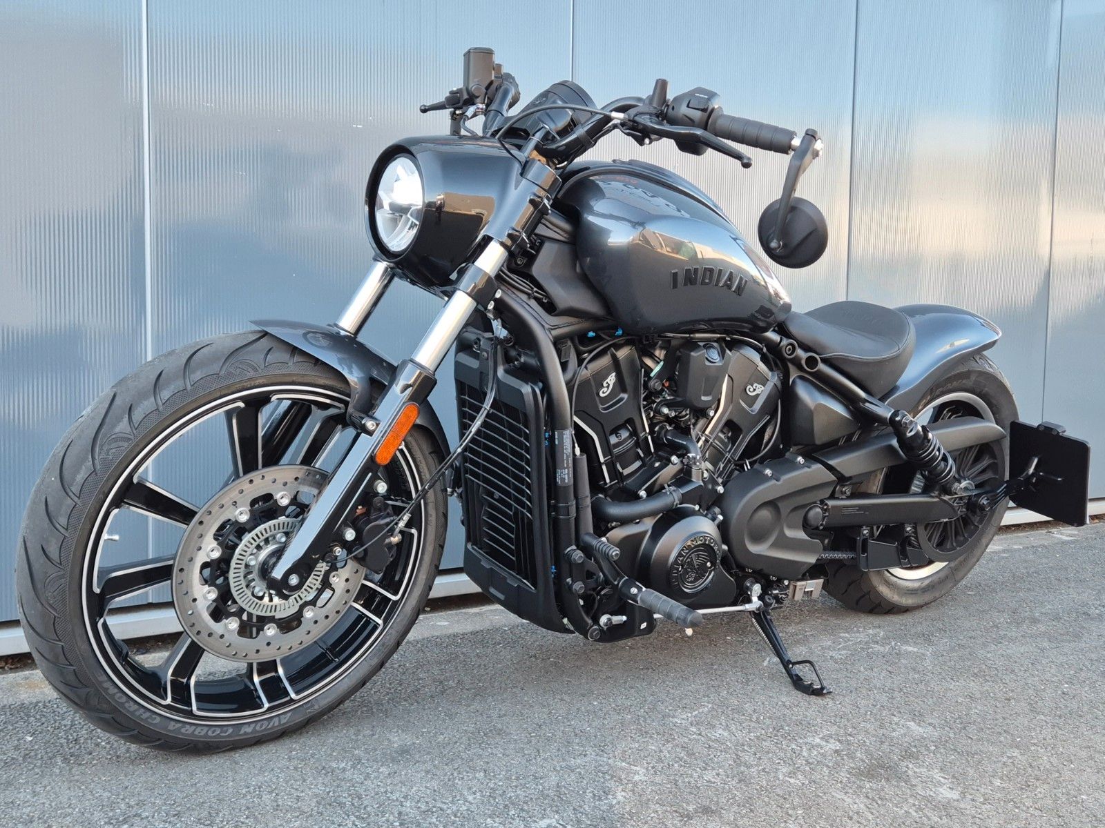 Fahrzeugabbildung Indian SCOUT BOBBER LIMITED+TECH *BIKE FARM CUSTOM*