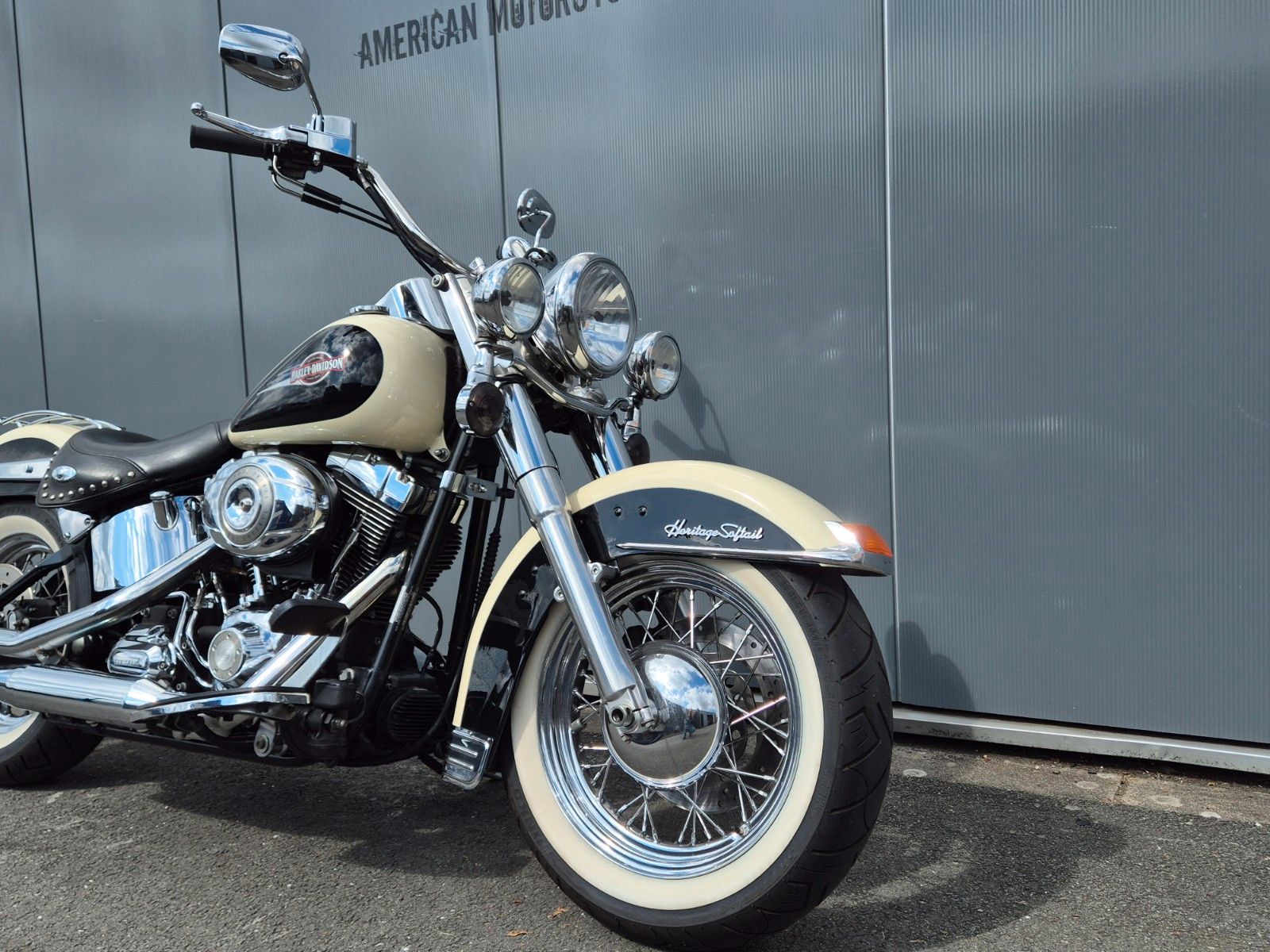 Fahrzeugabbildung Harley-Davidson FLSTC°°HERITAGE SOFTAIL°° 2OO7 -TOP-