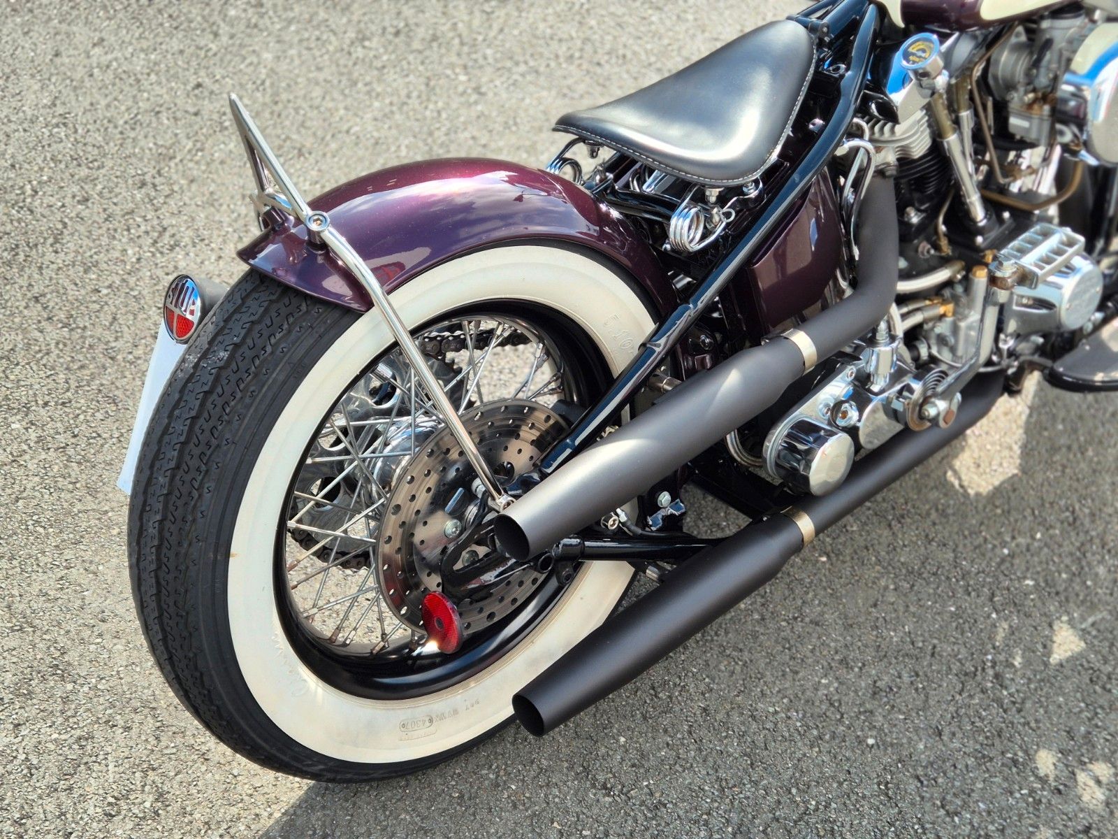 Fahrzeugabbildung Harley-Davidson FL°°SHOVEL STARRRAHMEN BOBBER°°BIKE FARM CUSTOM