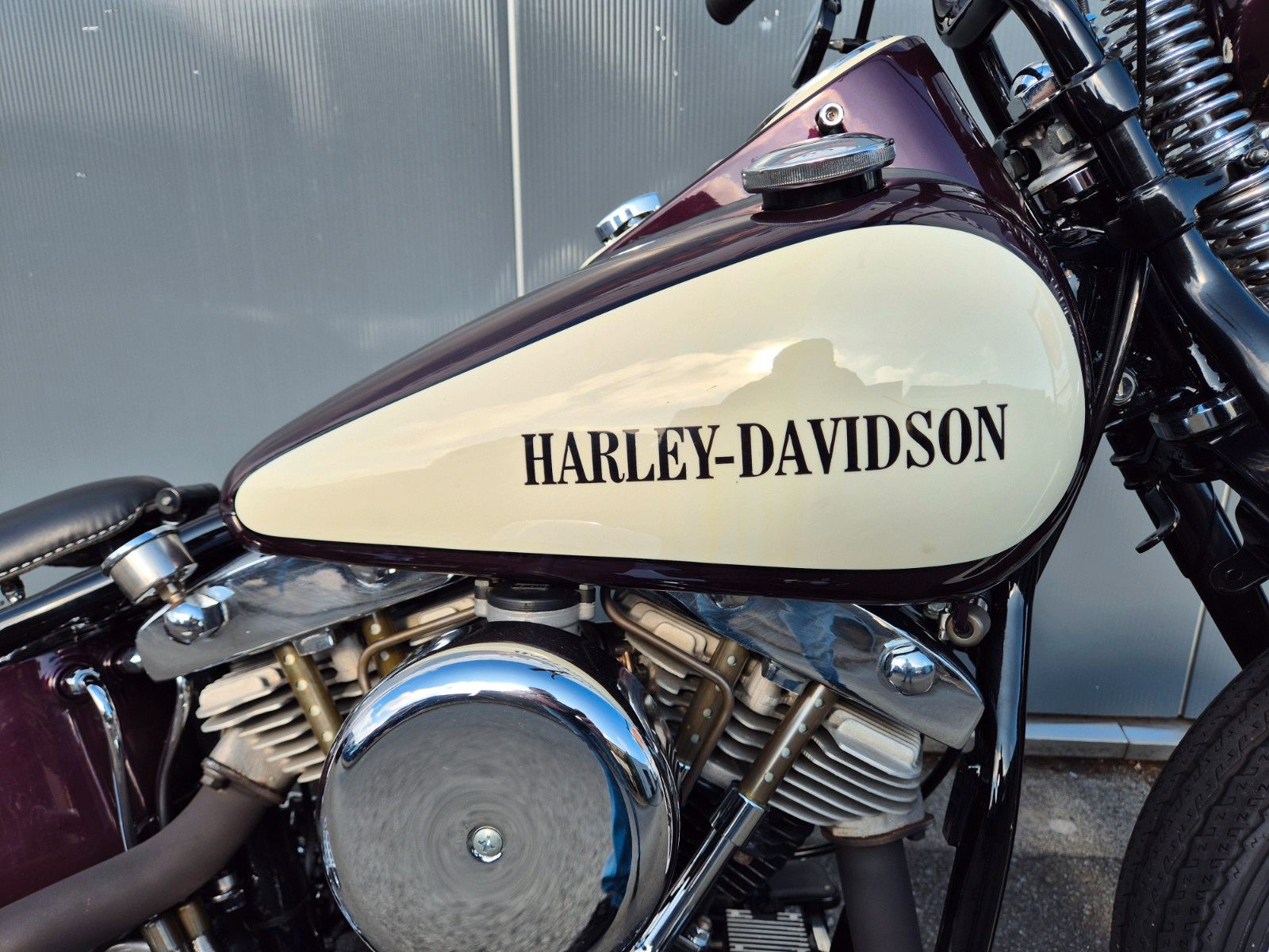 Fahrzeugabbildung Harley-Davidson FL°°SHOVEL STARRRAHMEN BOBBER°°BIKE FARM CUSTOM