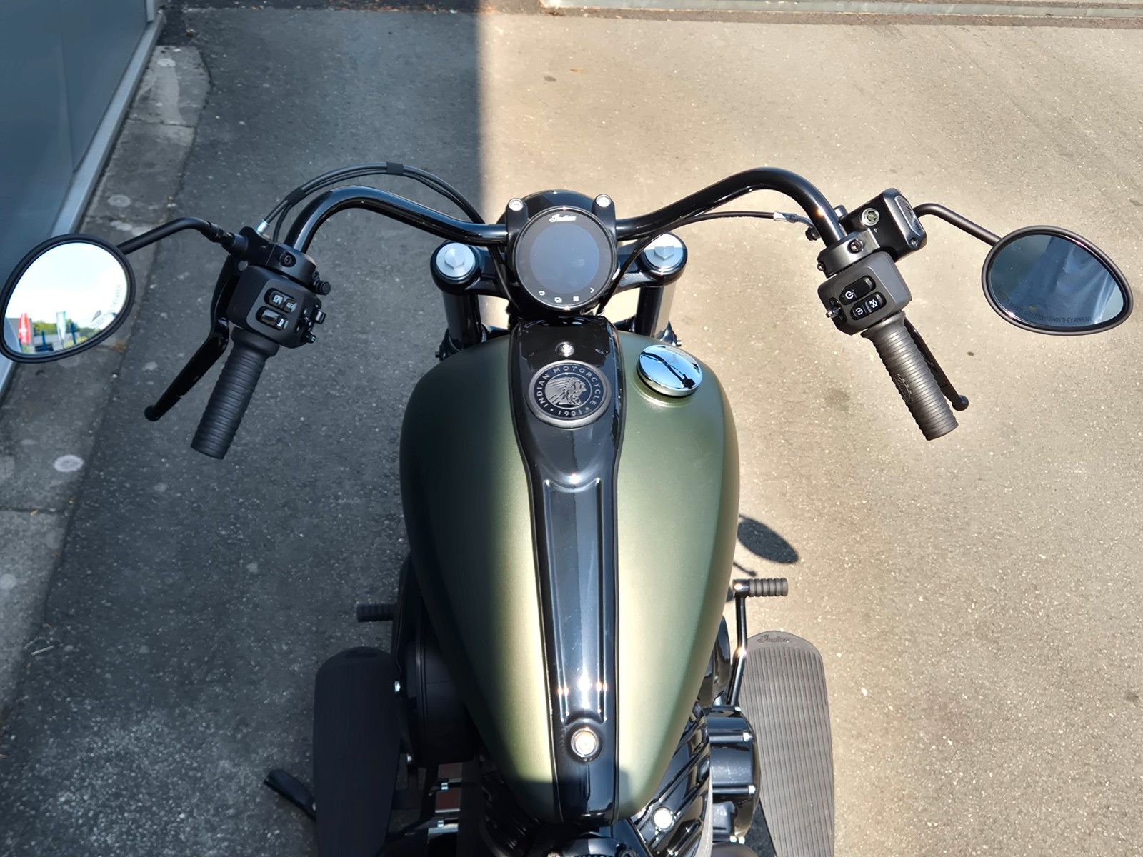 Fahrzeugabbildung Indian CHIEF °°BIKE FARM CUSTOM BOBBER°° -JEKILL&HYDE-