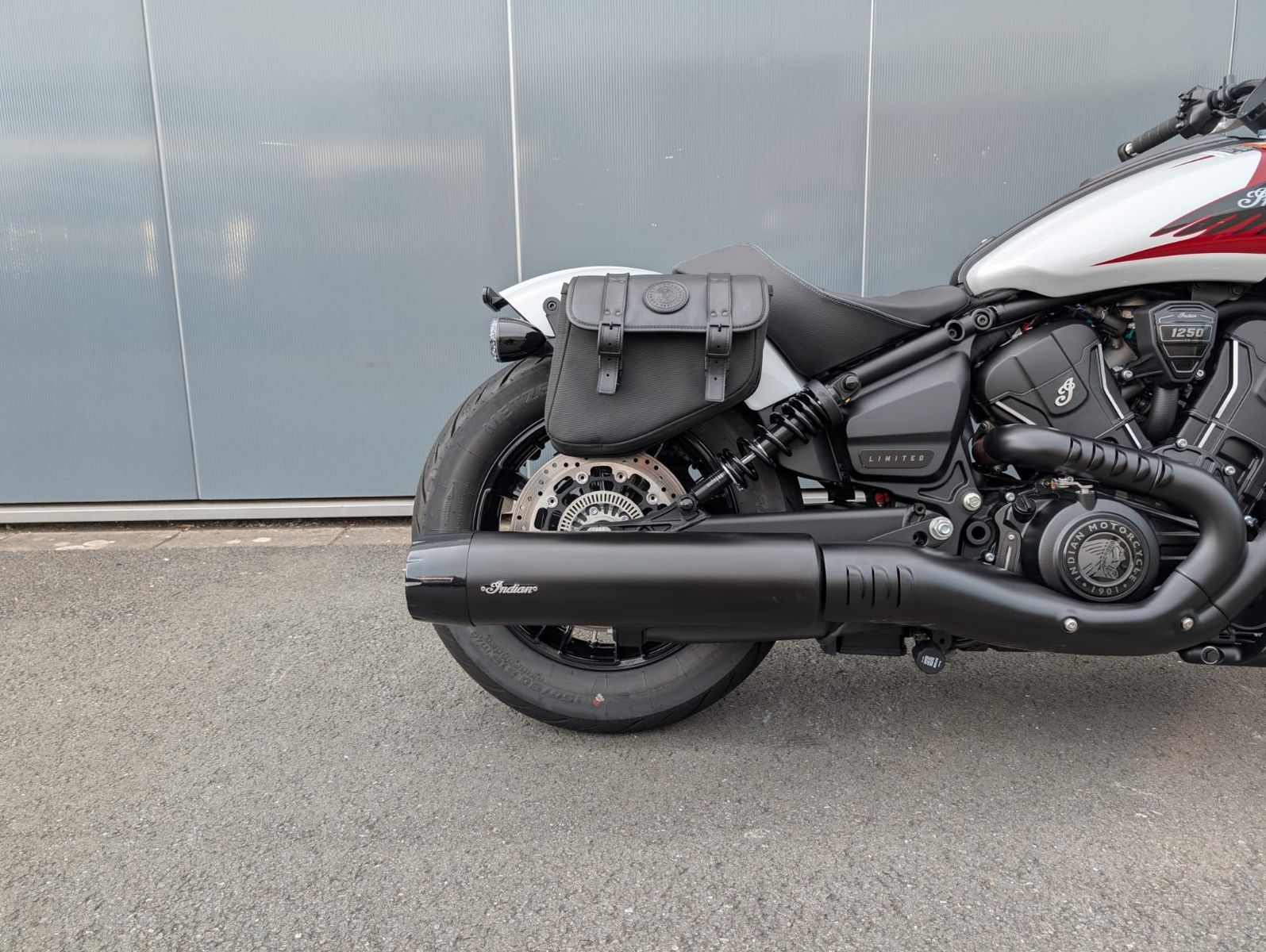 Fahrzeugabbildung Indian SPORT SCOUT * 101 STYLE * LIMITED+TECH