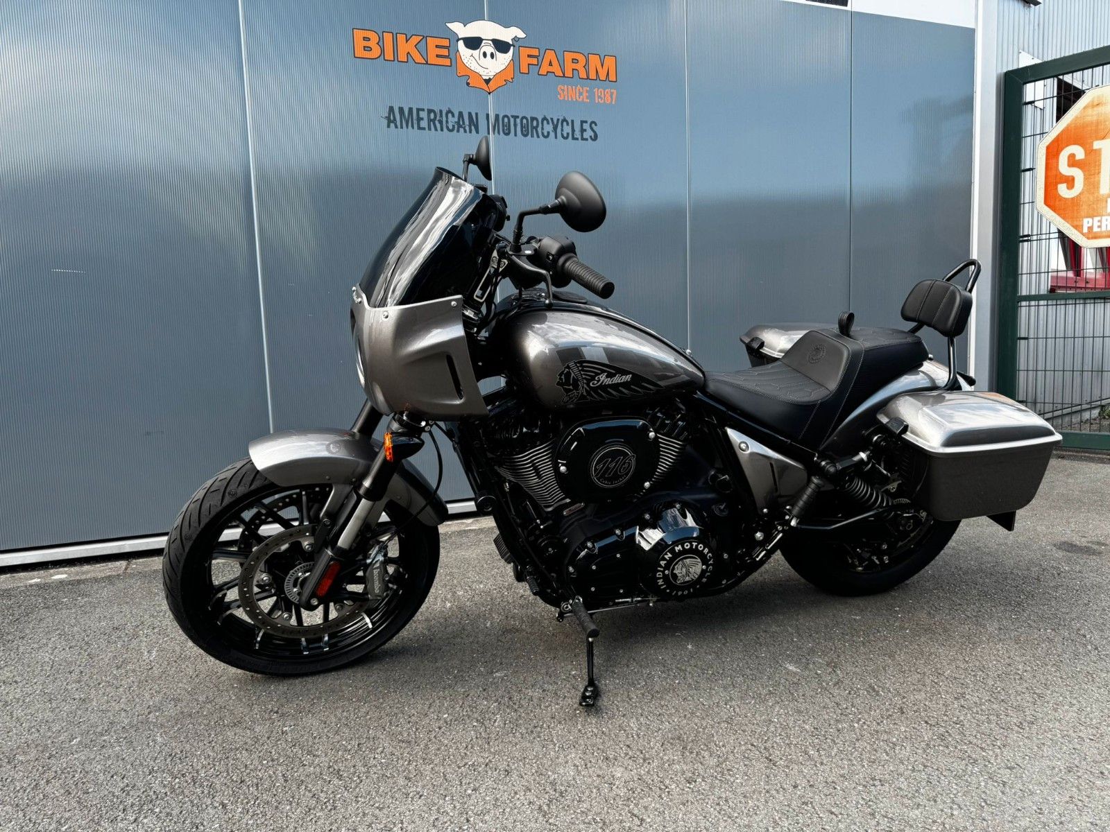 Fahrzeugabbildung Indian Sport Chief RT * 1. HAND *