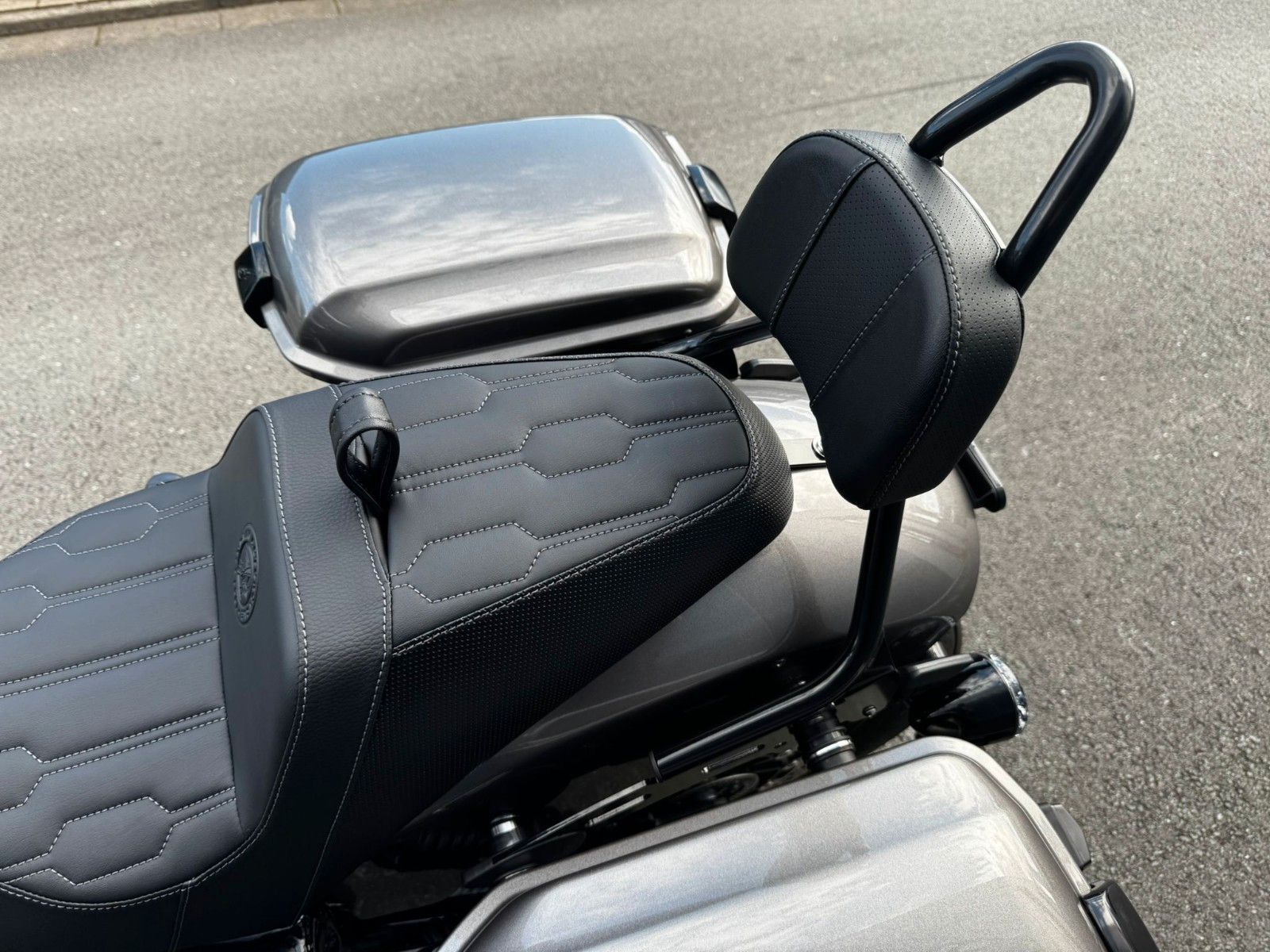 Fahrzeugabbildung Indian Sport Chief RT * 1. HAND *