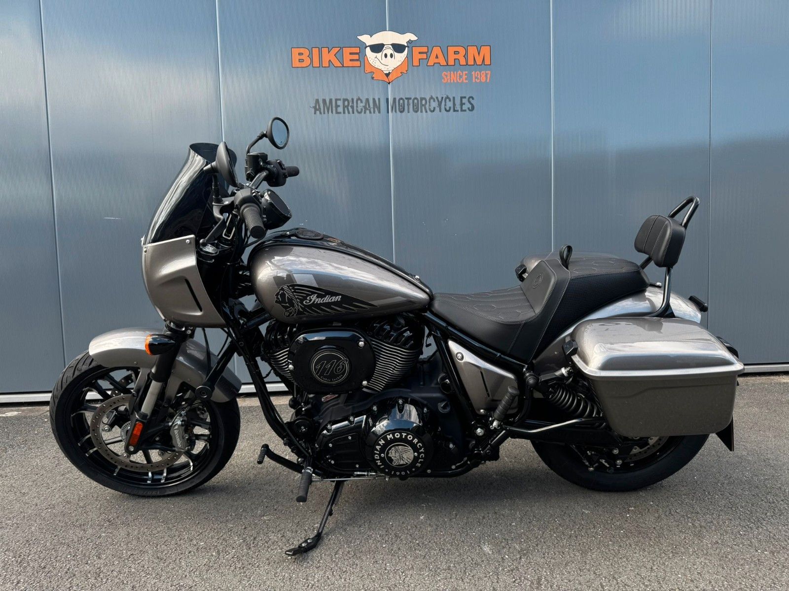 Fahrzeugabbildung Indian Sport Chief RT * 1. HAND *