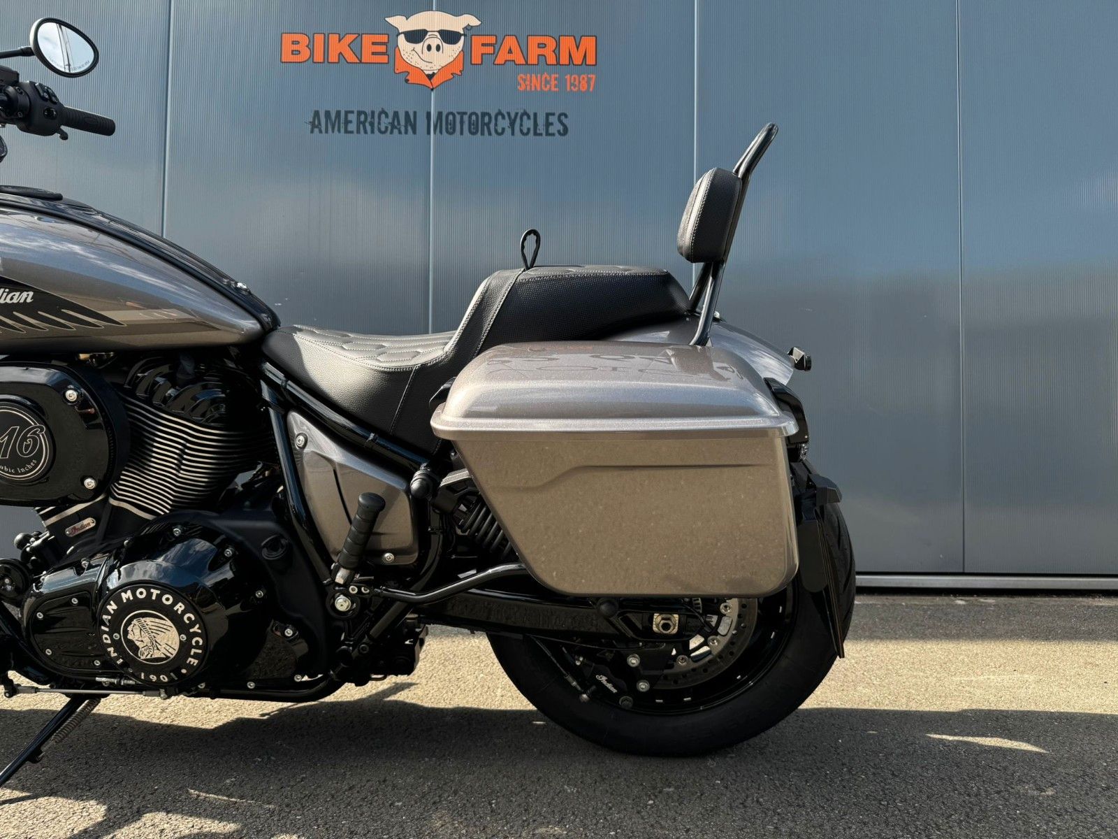 Fahrzeugabbildung Indian Sport Chief RT * 1. HAND *