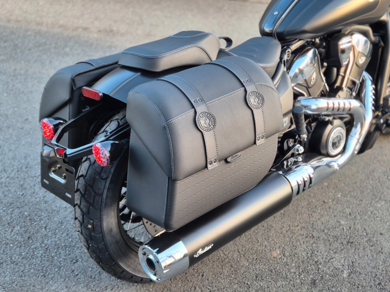 Fahrzeugabbildung Indian SUPER SCOUT LIMITED+TECH * VORFÜHRER *