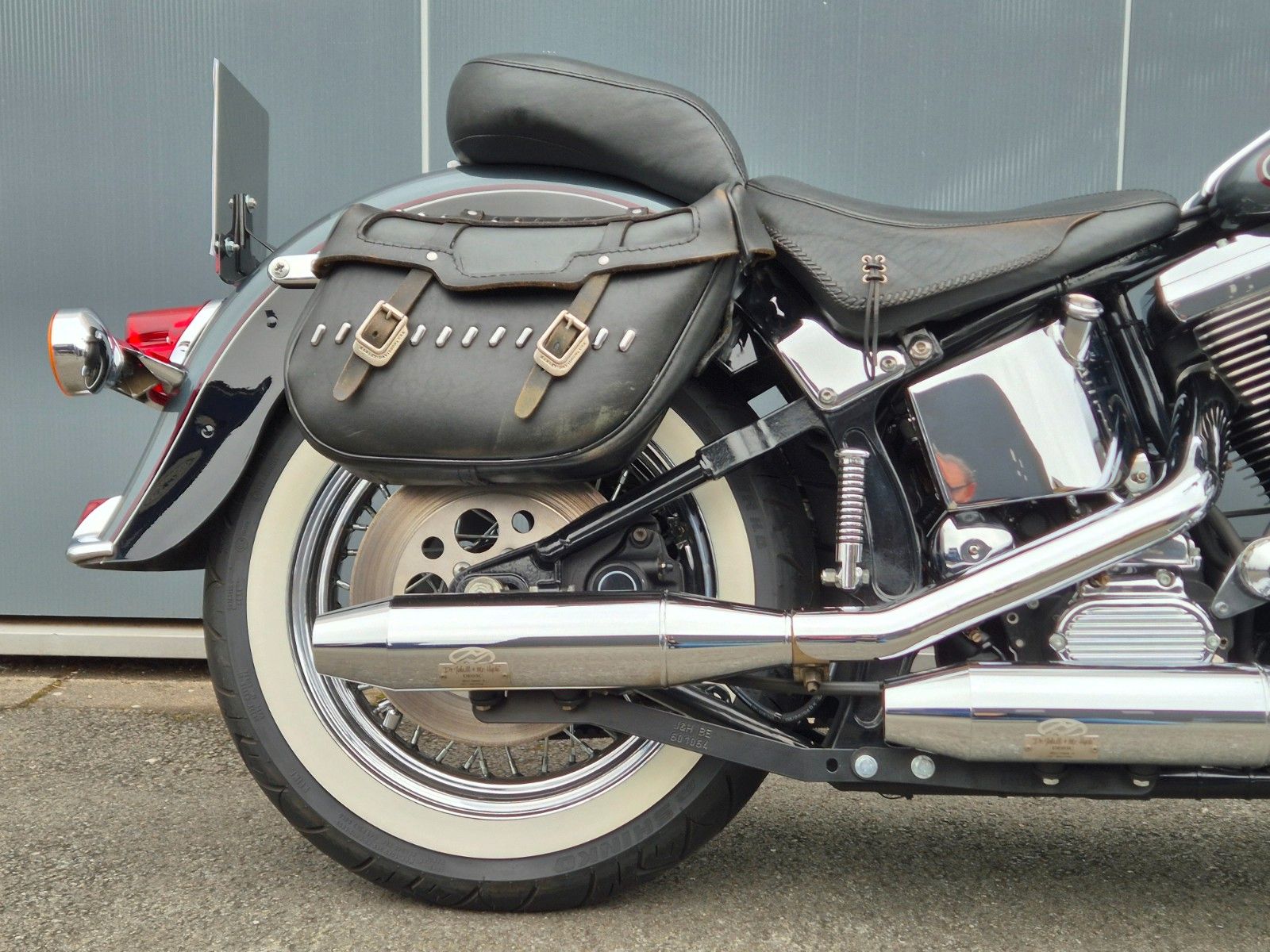 Fahrzeugabbildung Harley-Davidson FLSTN°°HERITAGE SOFTAIL NOSTALGIA°°-JEKILL&HYDE