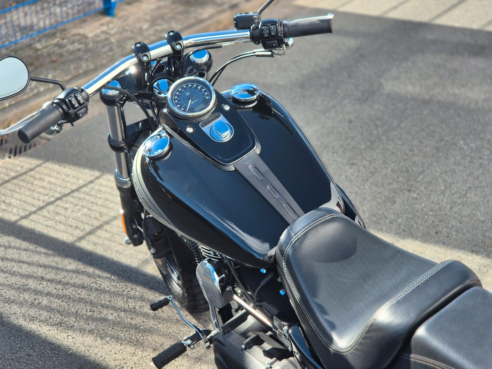 Fahrzeugabbildung Harley-Davidson FXDF 103 °°FAT BOB -5HD-°° *MILLER AUSPUFF*