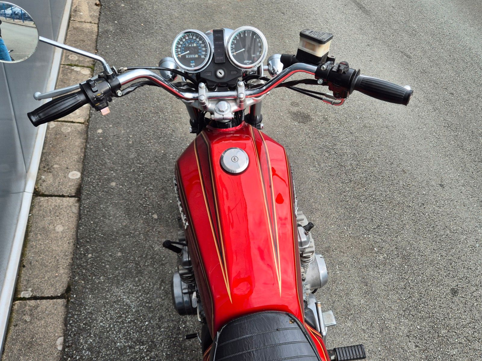 Fahrzeugabbildung Kawasaki KZ650 D -SR650- *SPECIAL REPLICA*