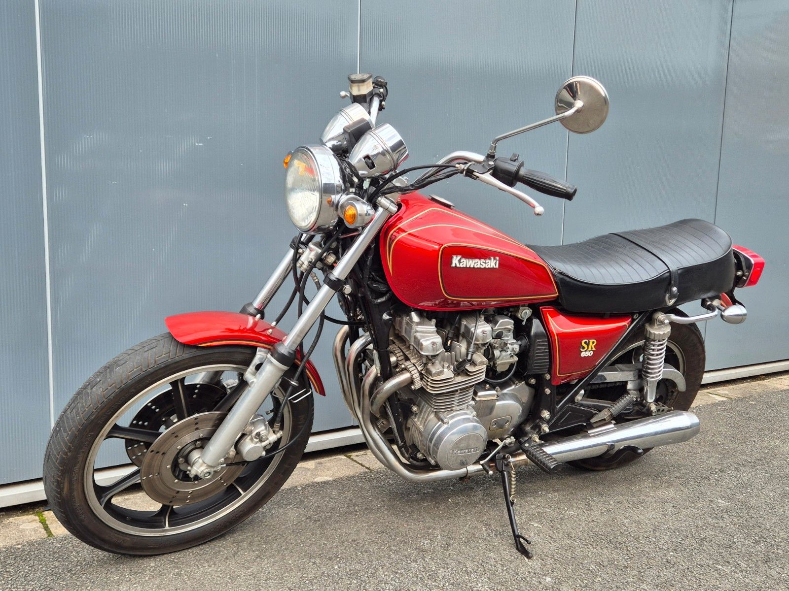 Fahrzeugabbildung Kawasaki KZ650 D -SR650- *SPECIAL REPLICA*