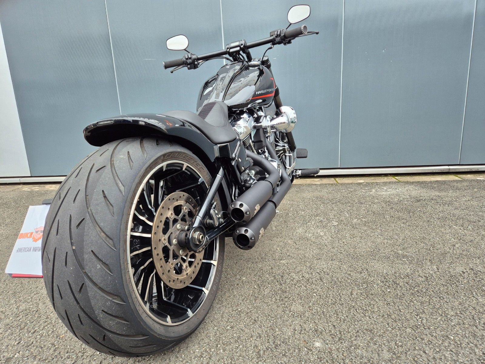 Fahrzeugabbildung Harley-Davidson FXBRS°°BREAKOUT 117°° -BIKE FARM CUSTOM-