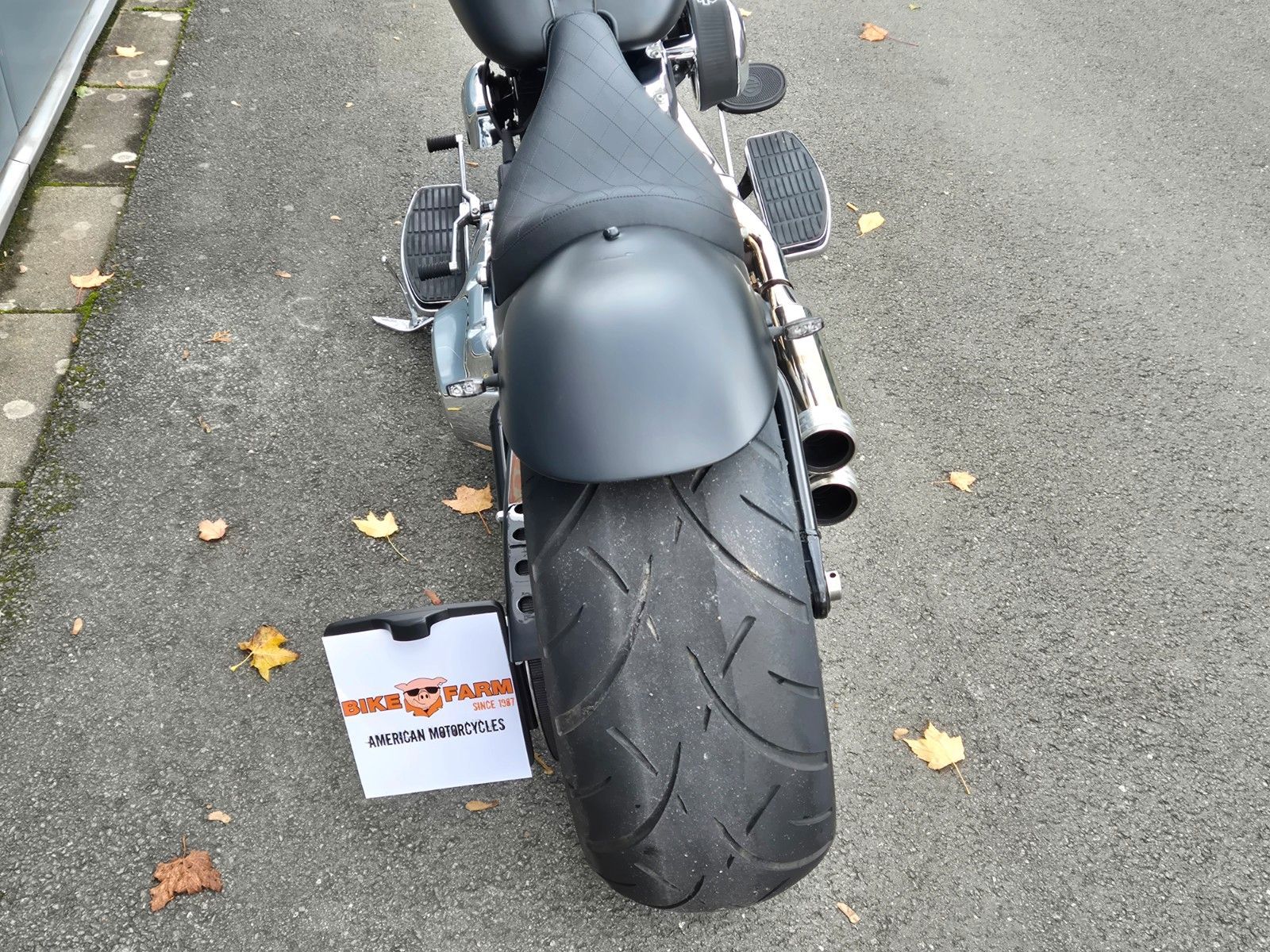 Fahrzeugabbildung Harley-Davidson FLS °°SOFTAIL SLIM°° -BIKE FARM CUSTOM-