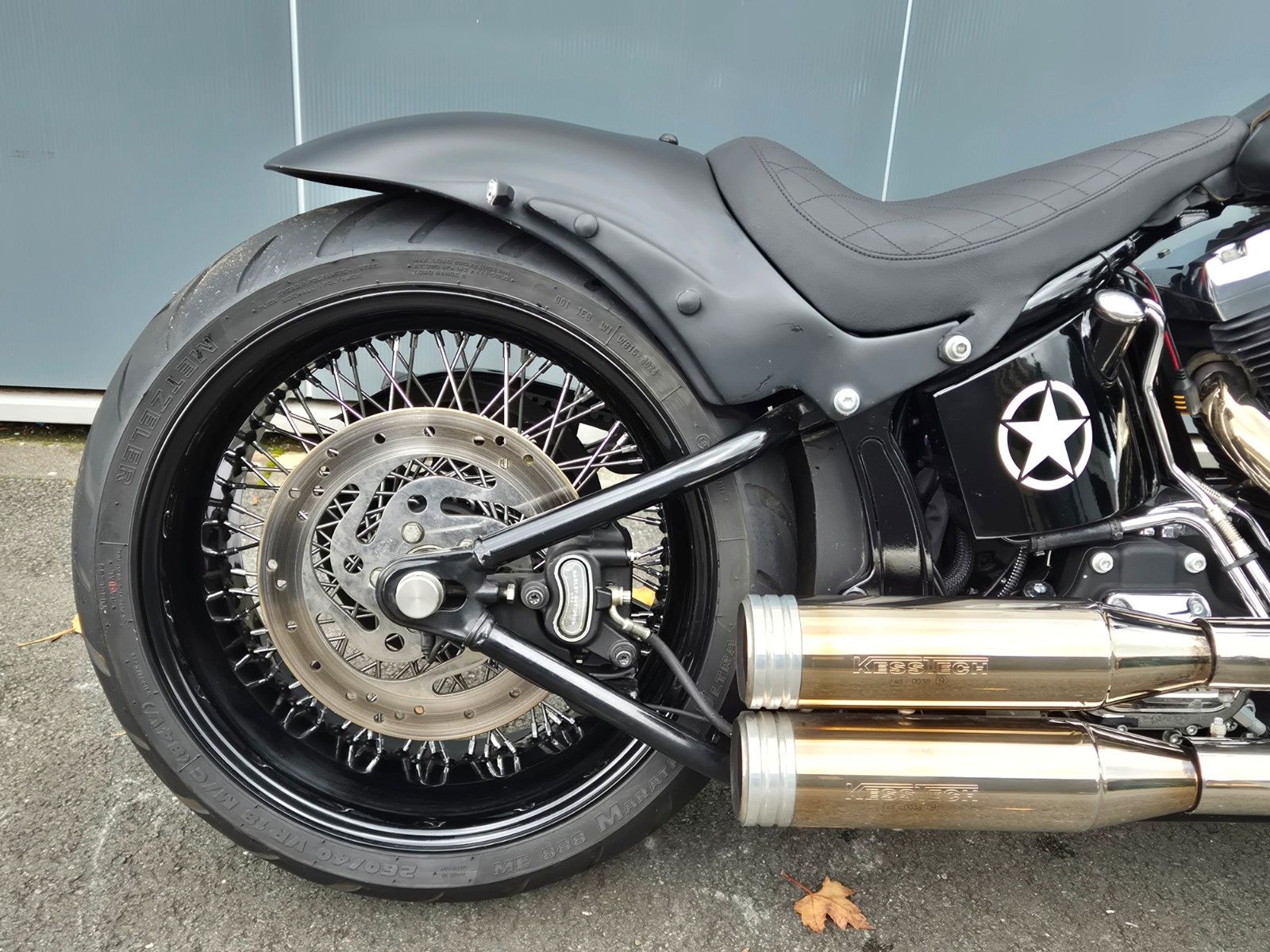 Fahrzeugabbildung Harley-Davidson FLS °°SOFTAIL SLIM°° -BIKE FARM CUSTOM-