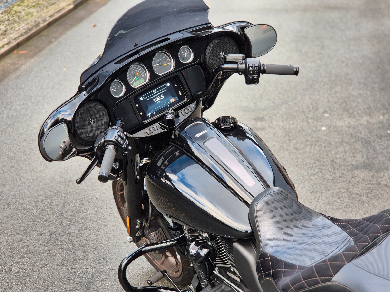 Fahrzeugabbildung Harley-Davidson FLHXST °°STREET GLIDE ST°° -5HD- *KESS TECH*