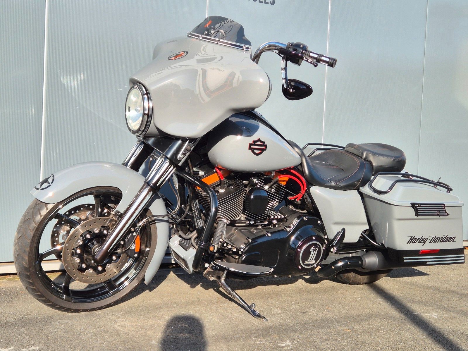 Fahrzeugabbildung Harley-Davidson FLHX°°STREET GLIDE°° *STEEL GLIDE* -KESS TECH-