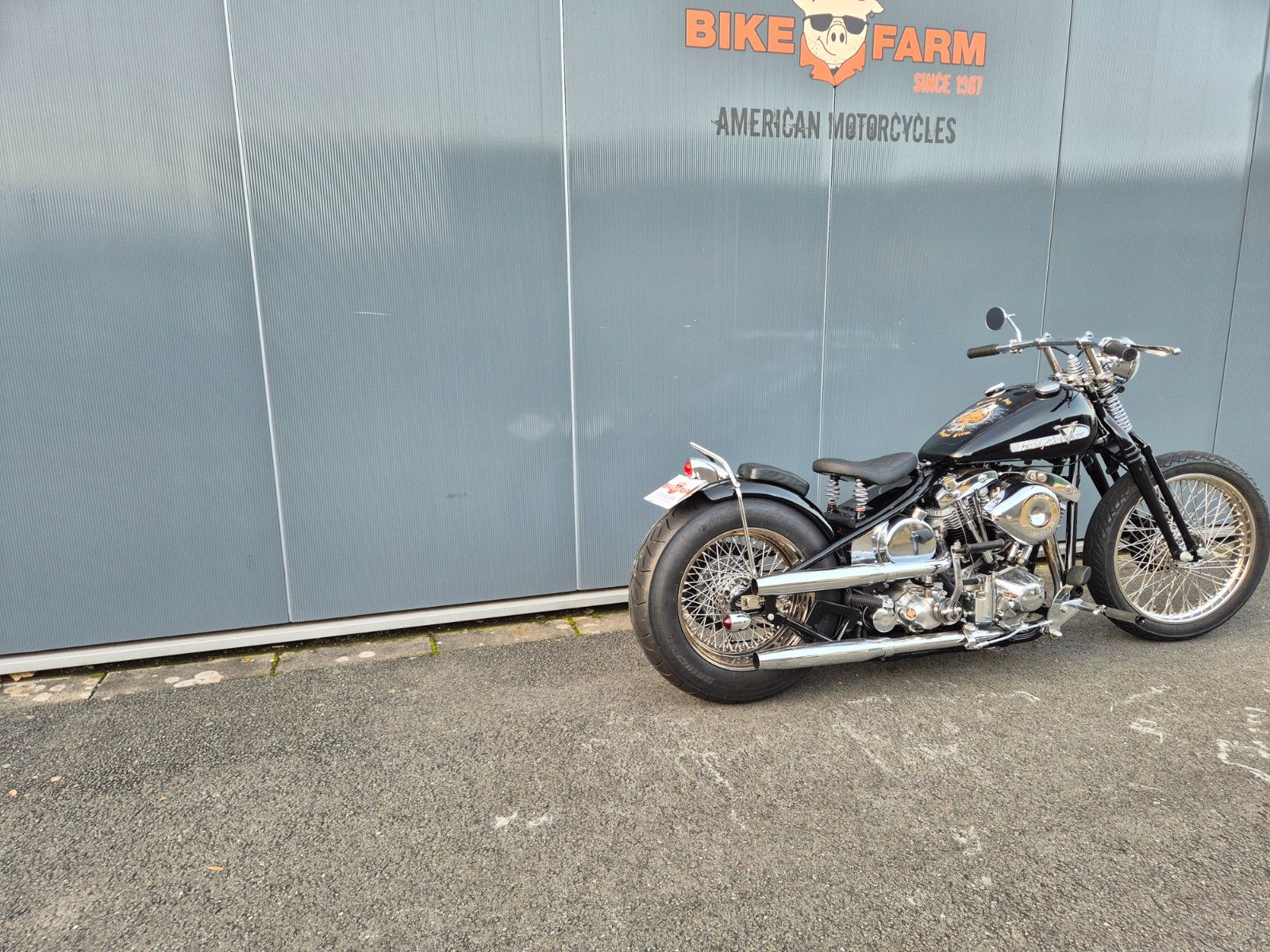 Fahrzeugabbildung Harley-Davidson FL °°SHOVELHEAD - REAPER'S HAND°° -STARRRAHMEN-