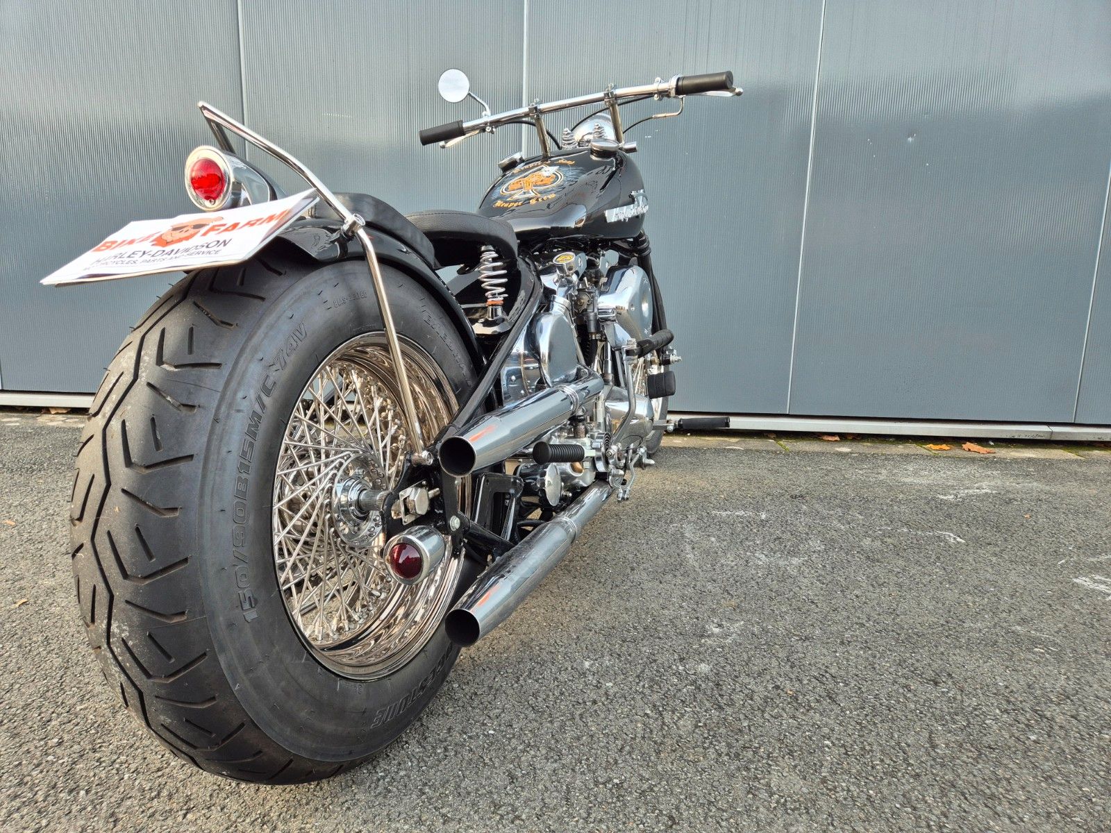Fahrzeugabbildung Harley-Davidson FL °°SHOVELHEAD - REAPER'S HAND°° -STARRRAHMEN-