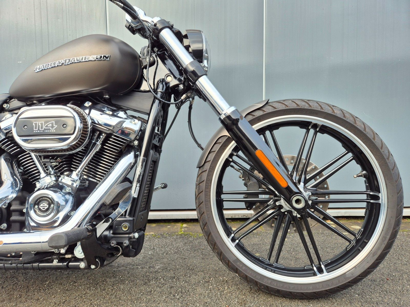Fahrzeugabbildung Harley-Davidson FXBRS°°BREAKOUT 114 - BIKE FARM CUSTOM°° *J&H*