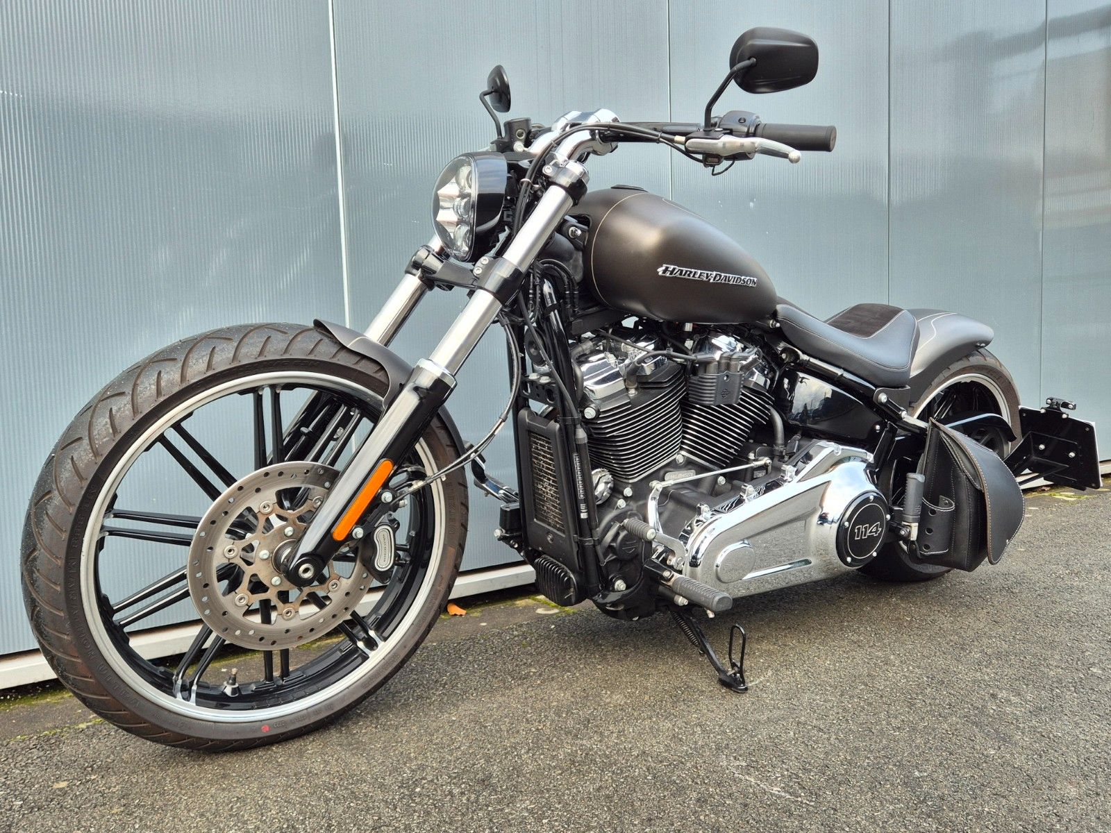 Fahrzeugabbildung Harley-Davidson FXBRS°°BREAKOUT 114 - BIKE FARM CUSTOM°° *J&H*