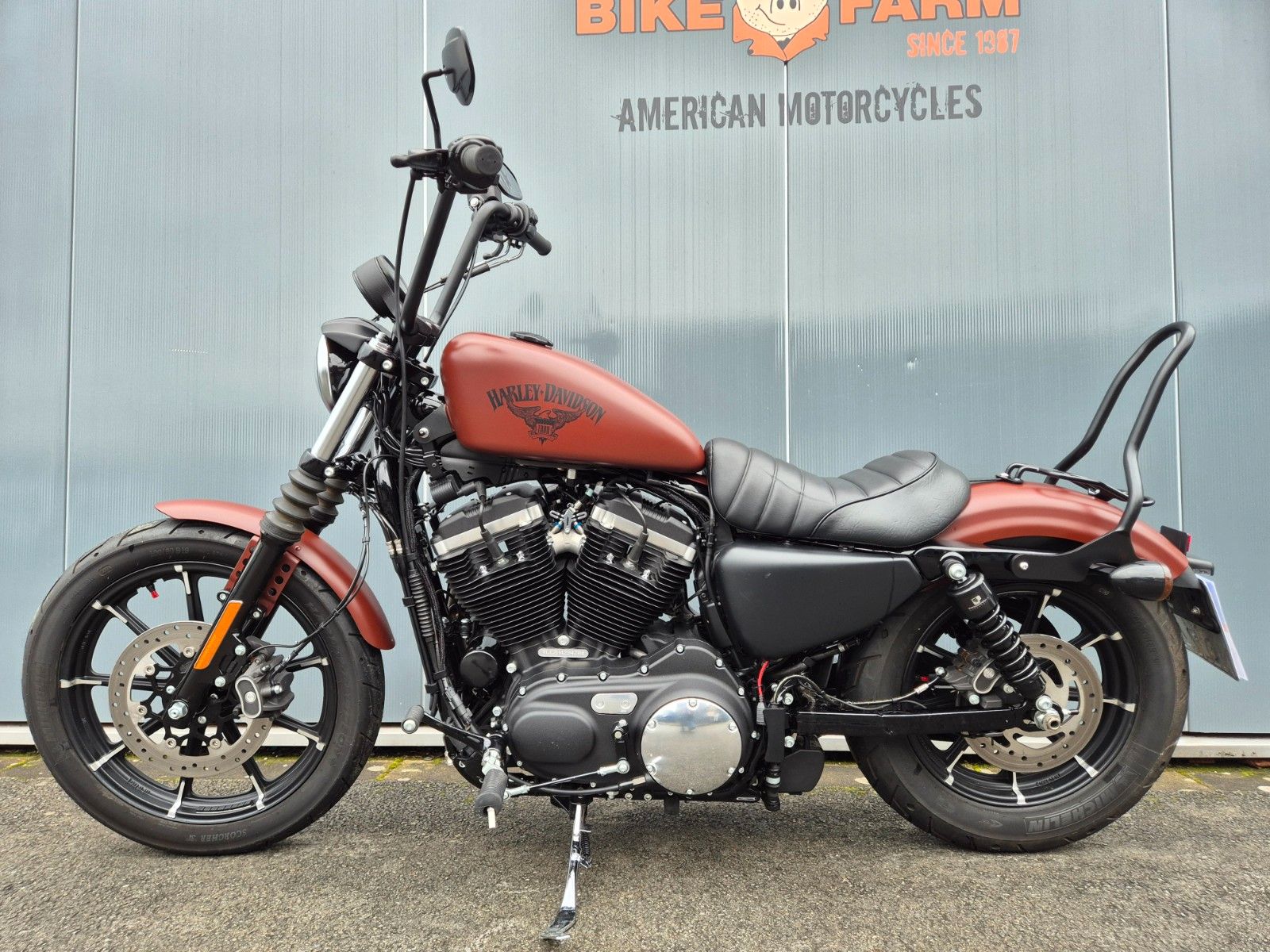 Fahrzeugabbildung Harley-Davidson XL883 N °°SPORTSTER IRON°° - JEKILL&HYDE -
