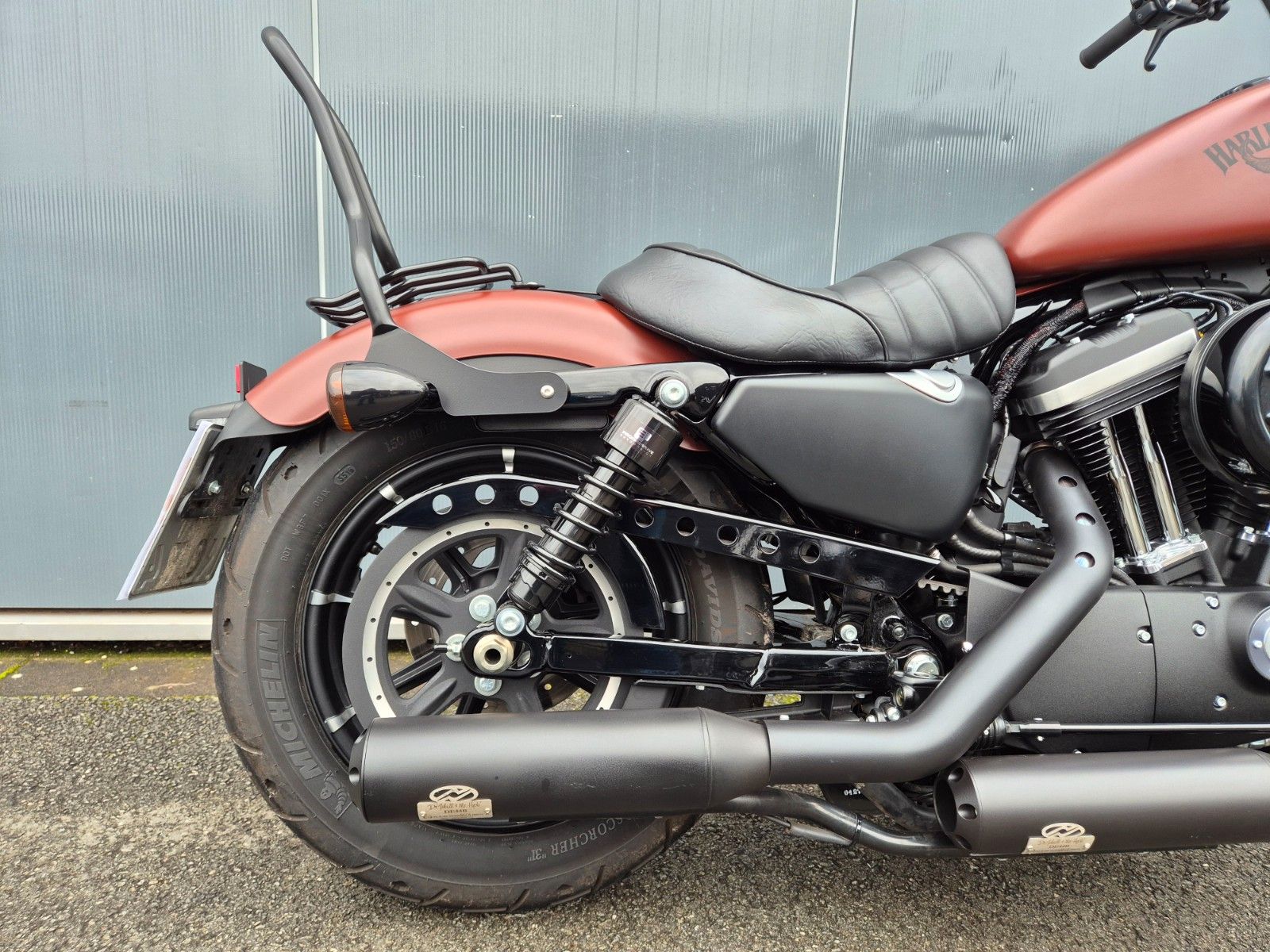 Fahrzeugabbildung Harley-Davidson XL883 N °°SPORTSTER IRON°° - JEKILL&HYDE -