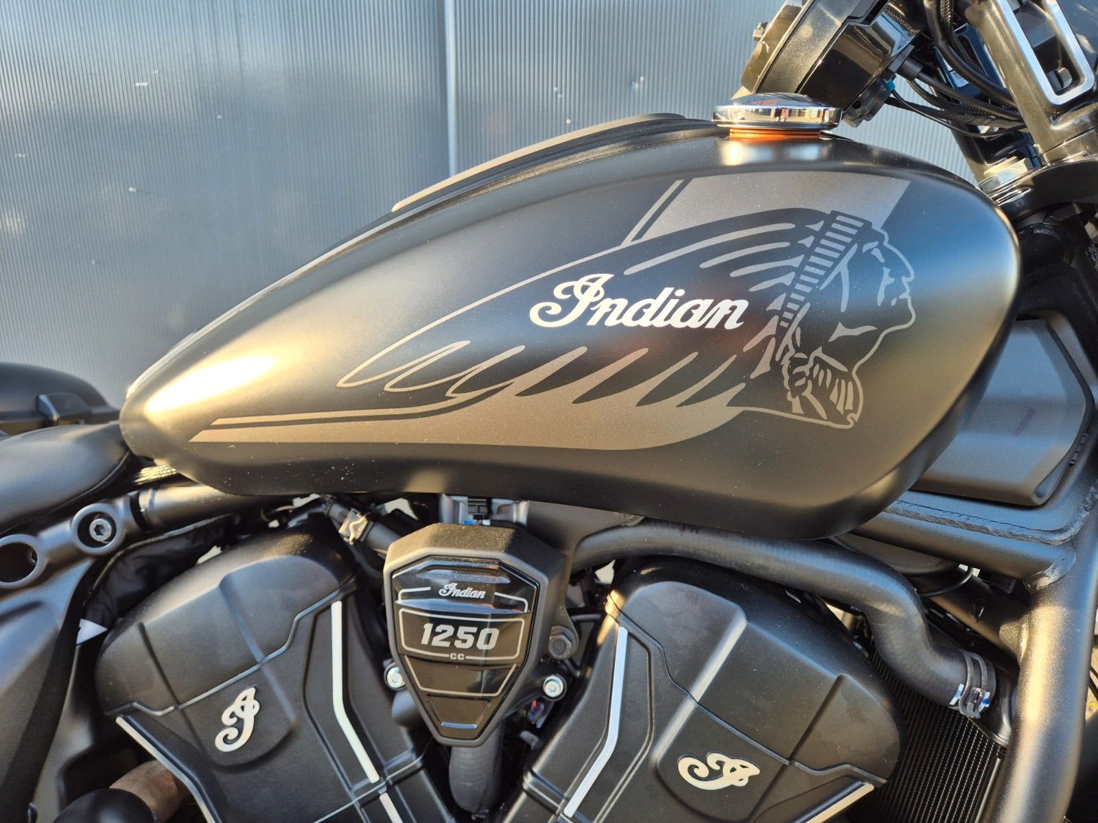 Fahrzeugabbildung Indian SPORT SCOUT RT - GRATIS V-PERFORMANCE AUSPUFF *