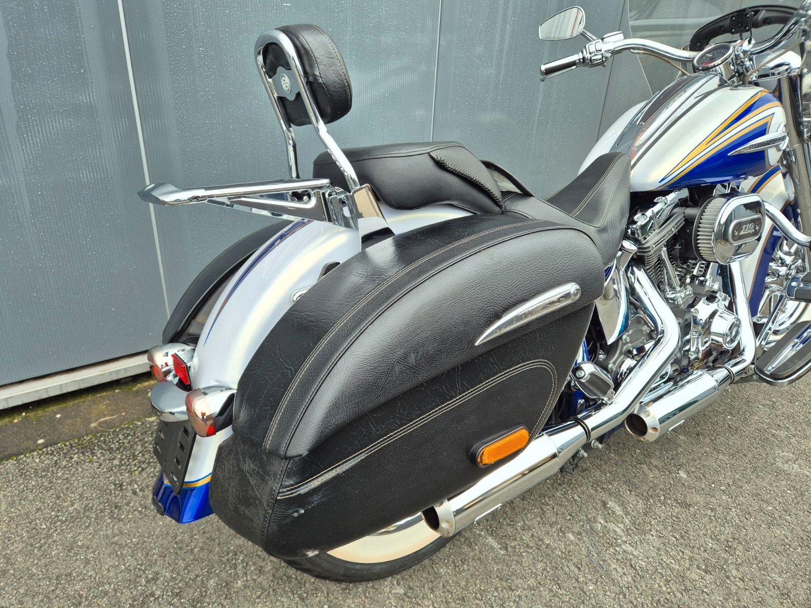 Fahrzeugabbildung Harley-Davidson FLSTNSE °°SOFTAIL DELUXE CVO°° -JEKILL&HYDE-