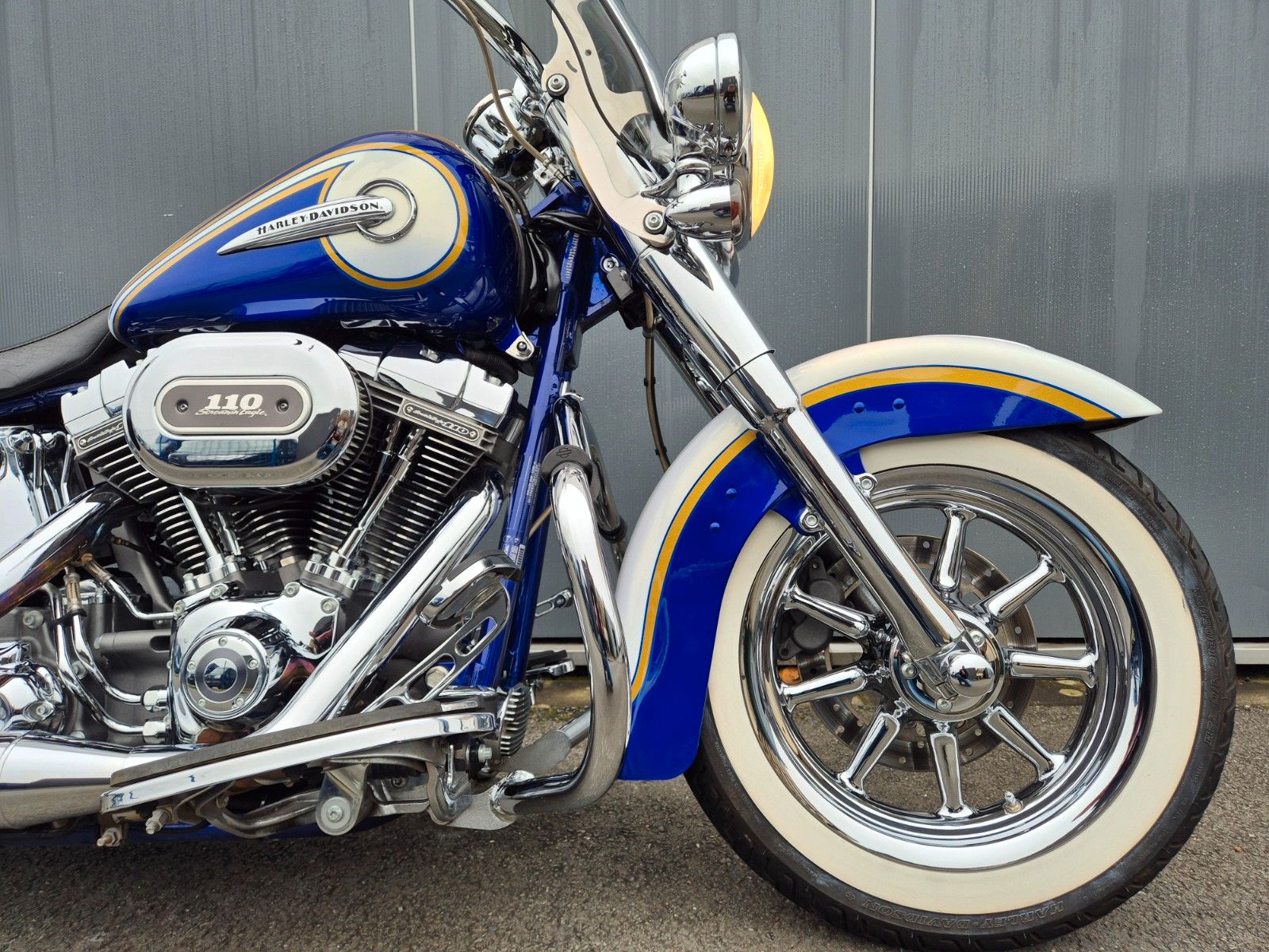 Fahrzeugabbildung Harley-Davidson FLSTNSE °°SOFTAIL DELUXE CVO°° -JEKILL&HYDE-