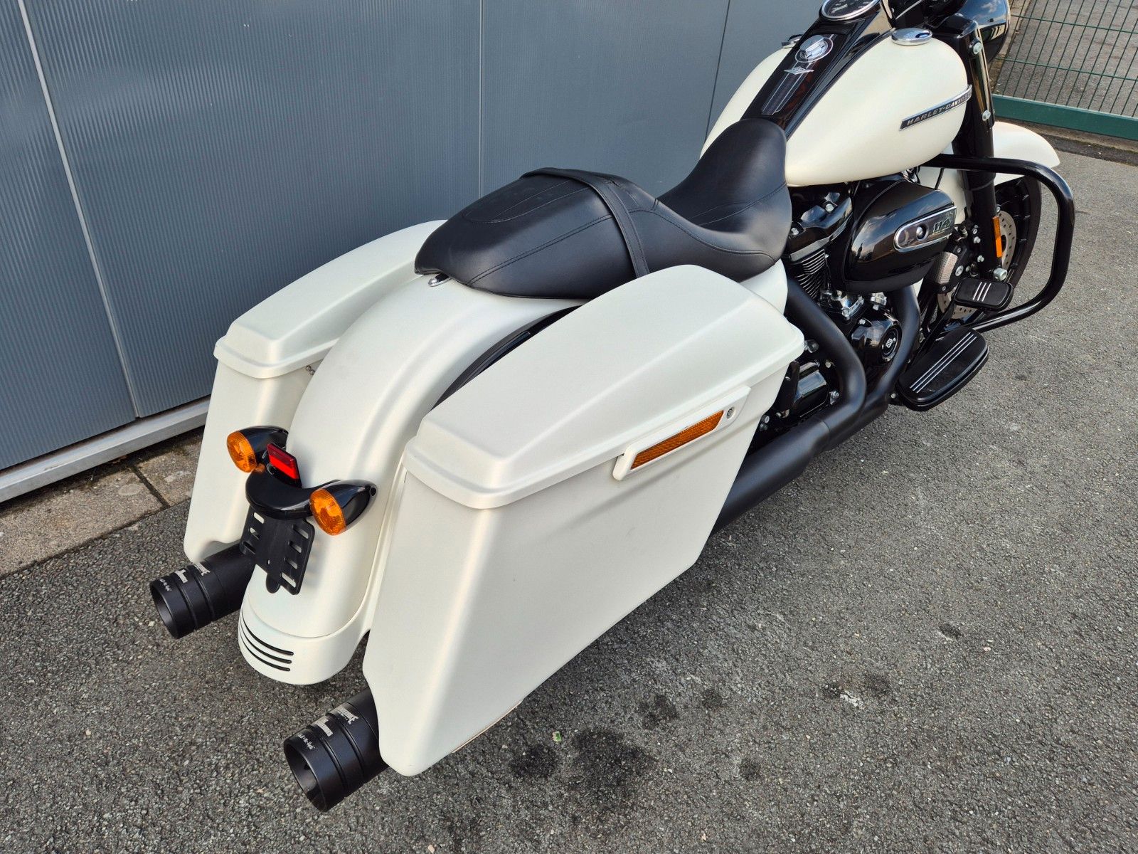 Fahrzeugabbildung Harley-Davidson FLHRXS°°ROAD KING SPECIAL°° *JEKILL&HYDE*