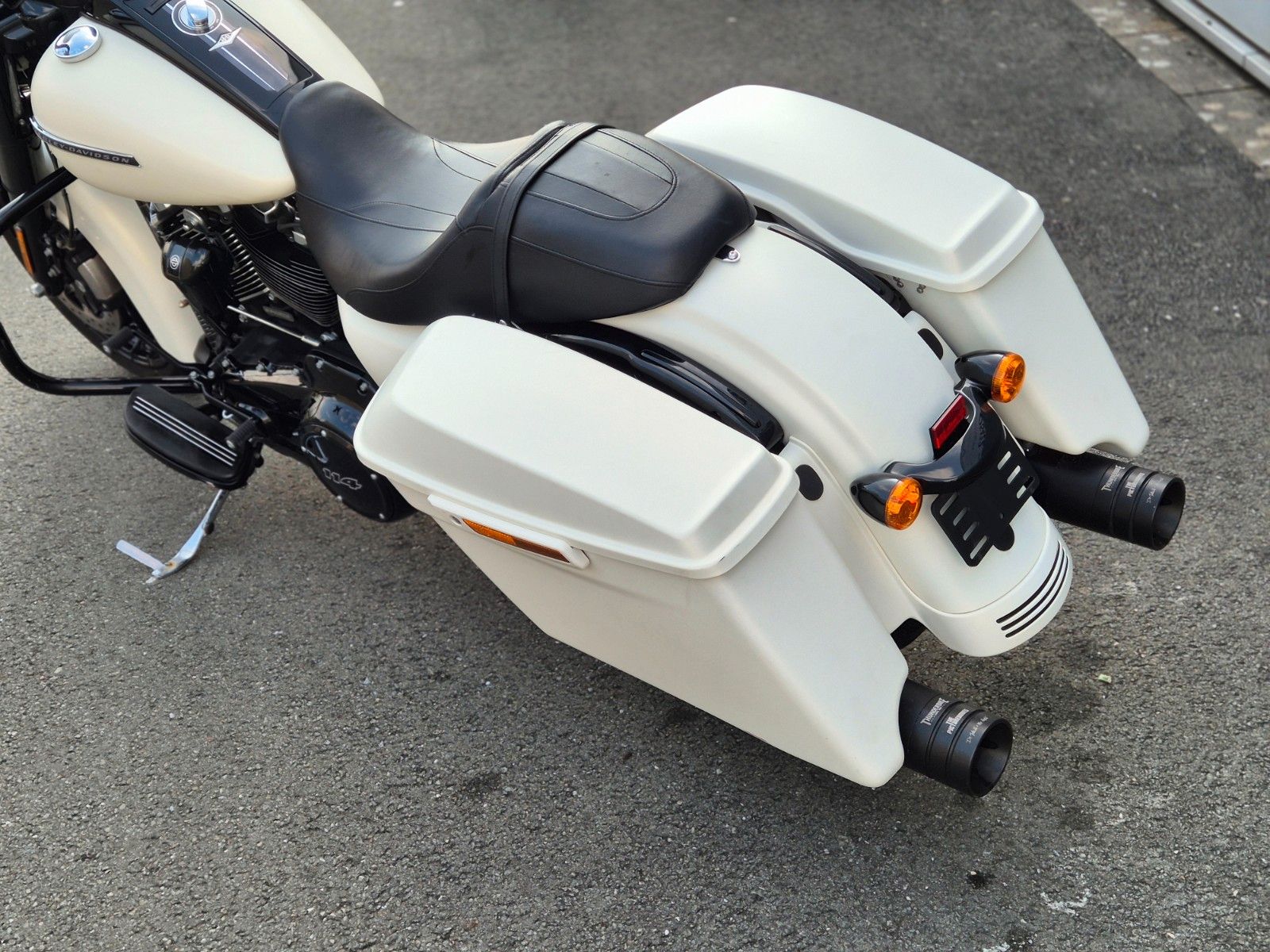 Fahrzeugabbildung Harley-Davidson FLHRXS°°ROAD KING SPECIAL°° *JEKILL&HYDE*