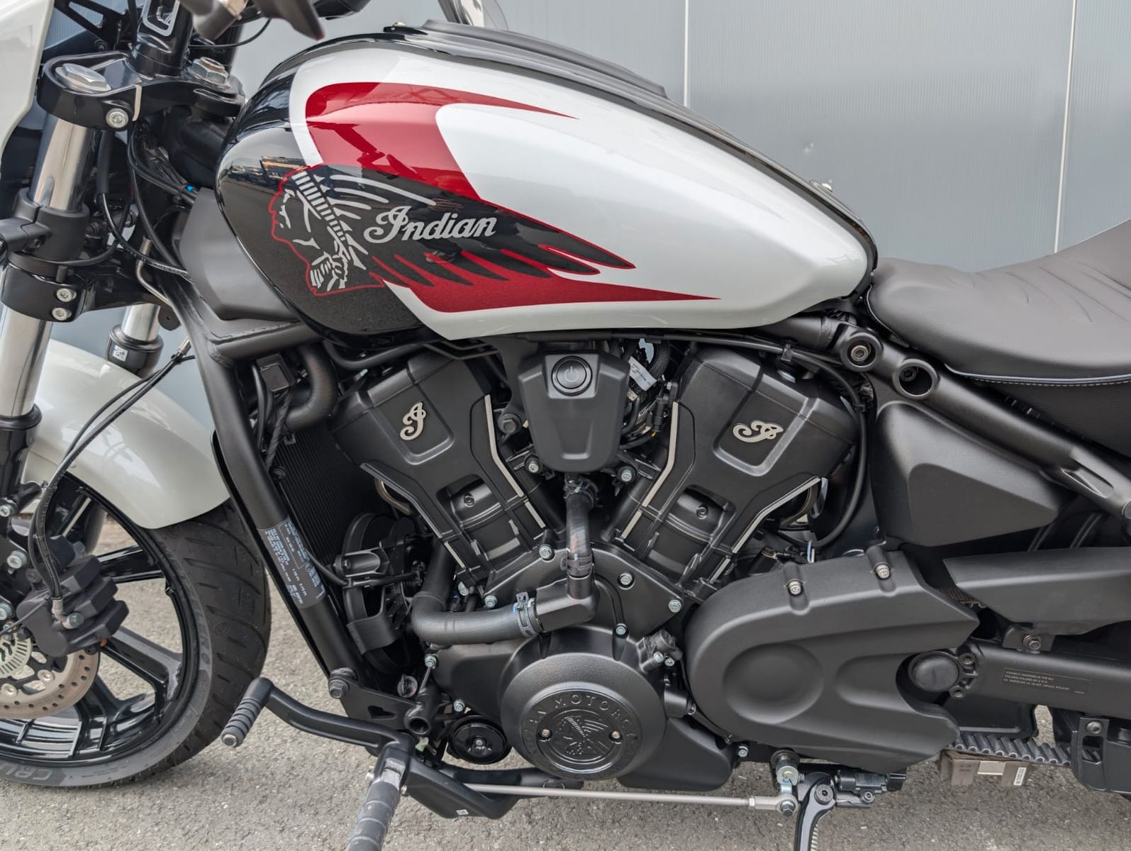 Fahrzeugabbildung Indian SPORT SCOUT * 101 STYLE * LIMITED+TECH