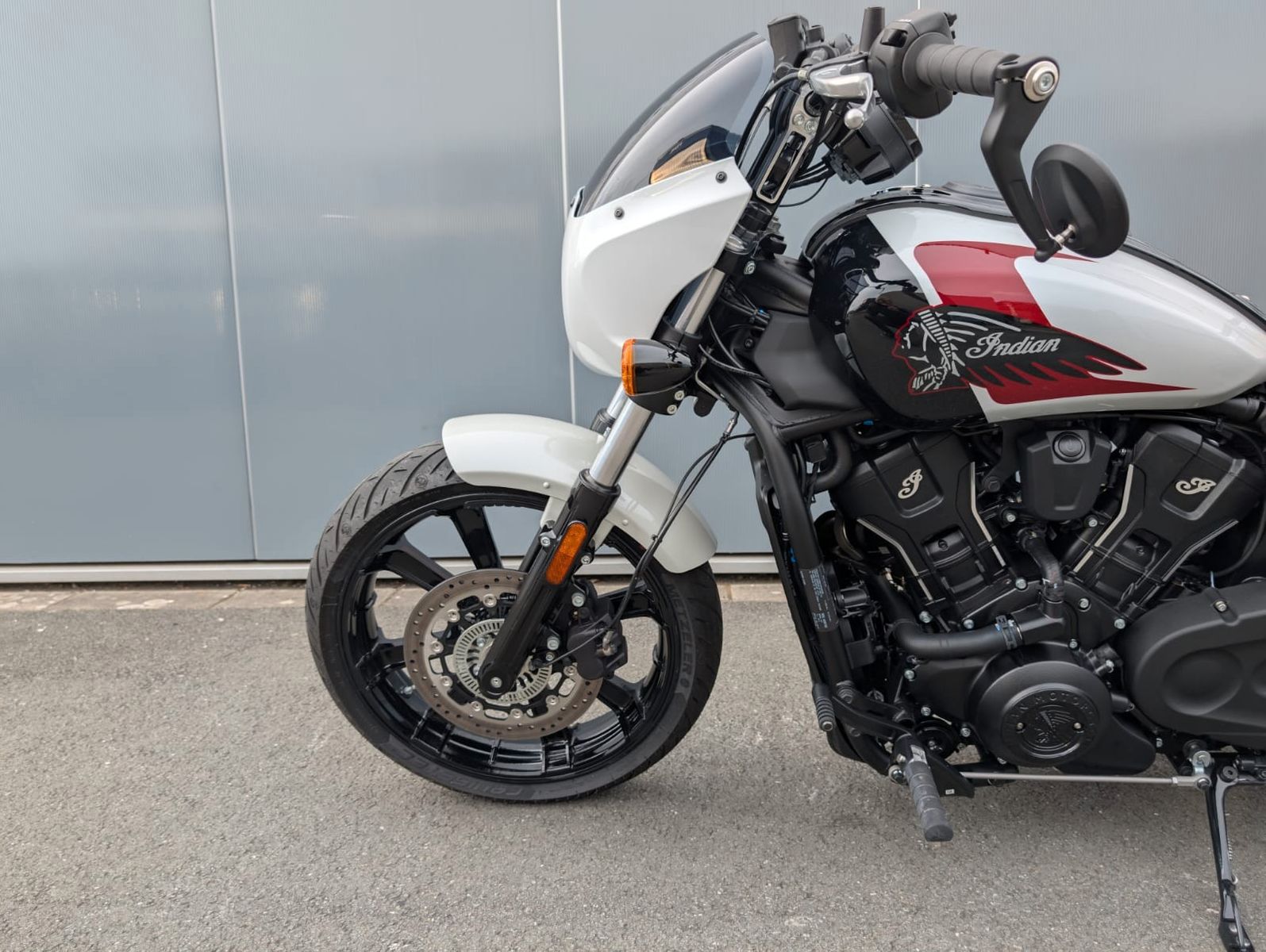 Fahrzeugabbildung Indian SPORT SCOUT * 101 STYLE * LIMITED+TECH